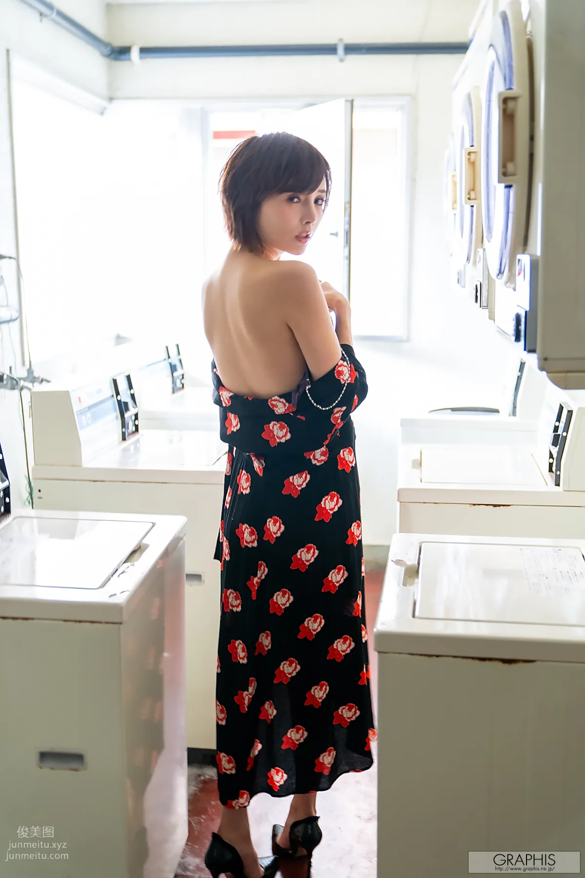 [Graphis] 2020-05-01 Gals - Riona Hirose 広瀬りおな 『 Traverse de craie 』 13