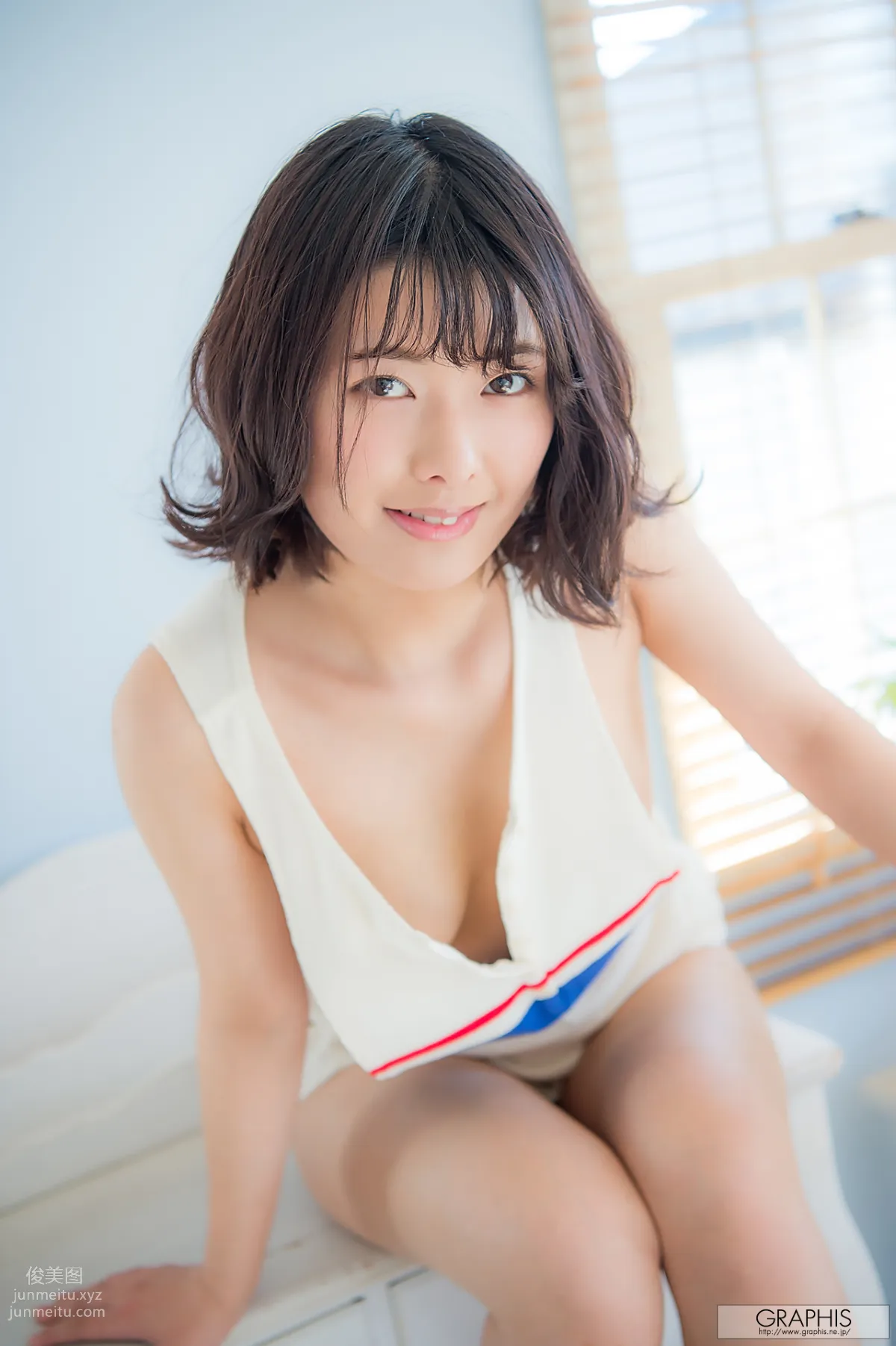 Hinata Koizumi: Graphis photo 5