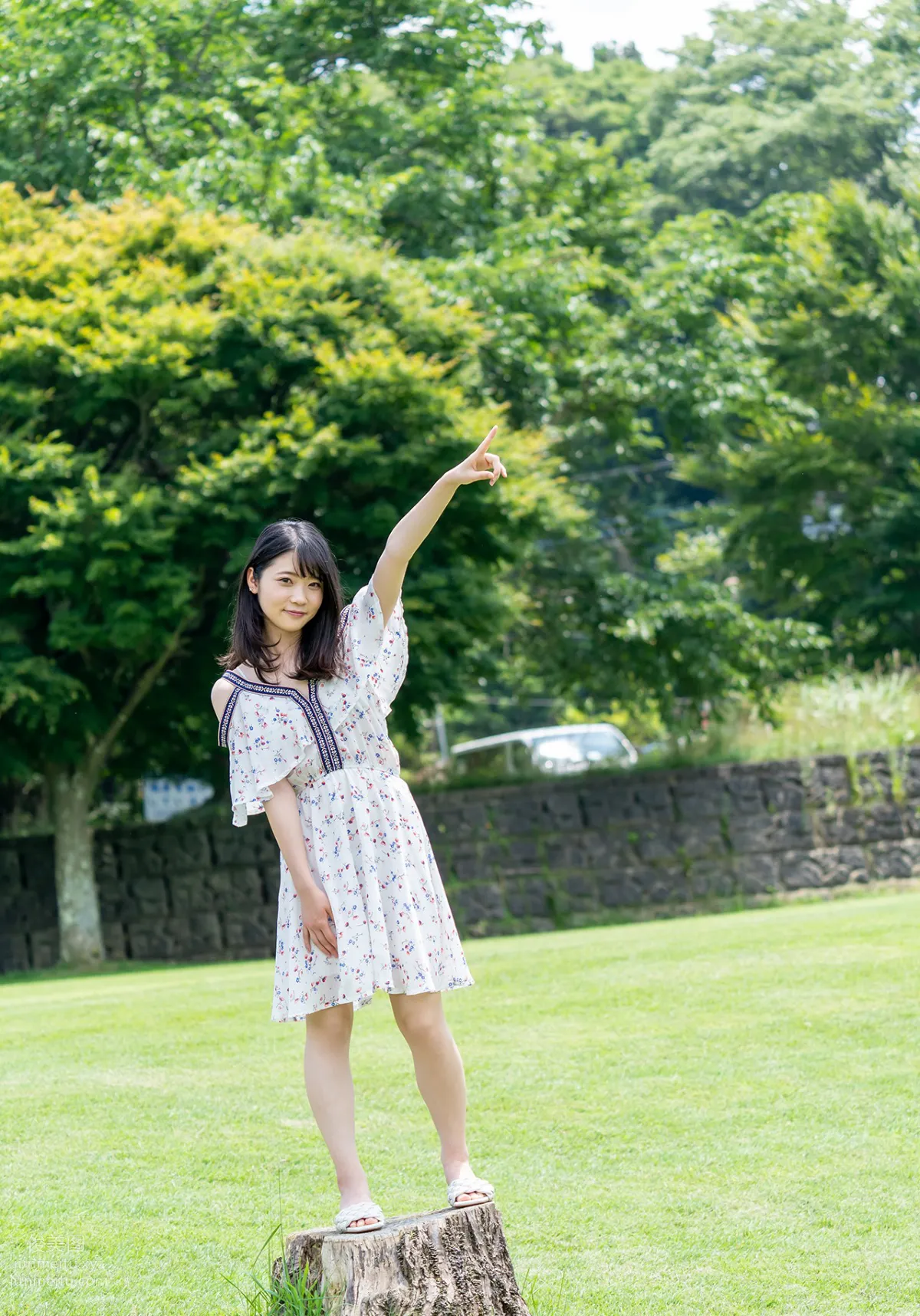 [Graphis] Gals - Ema Futaba 二葉エマ Be natural 4