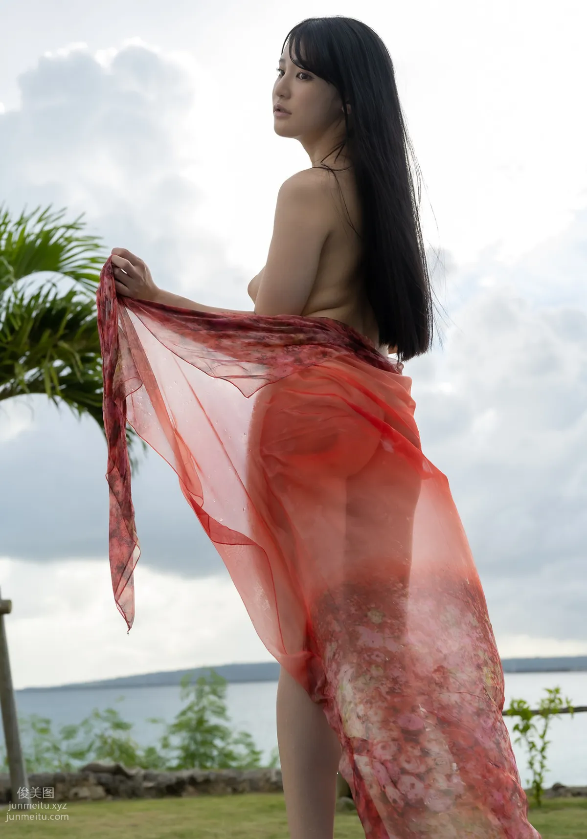 Graphis Voluptuous Gals Beauty photo 7