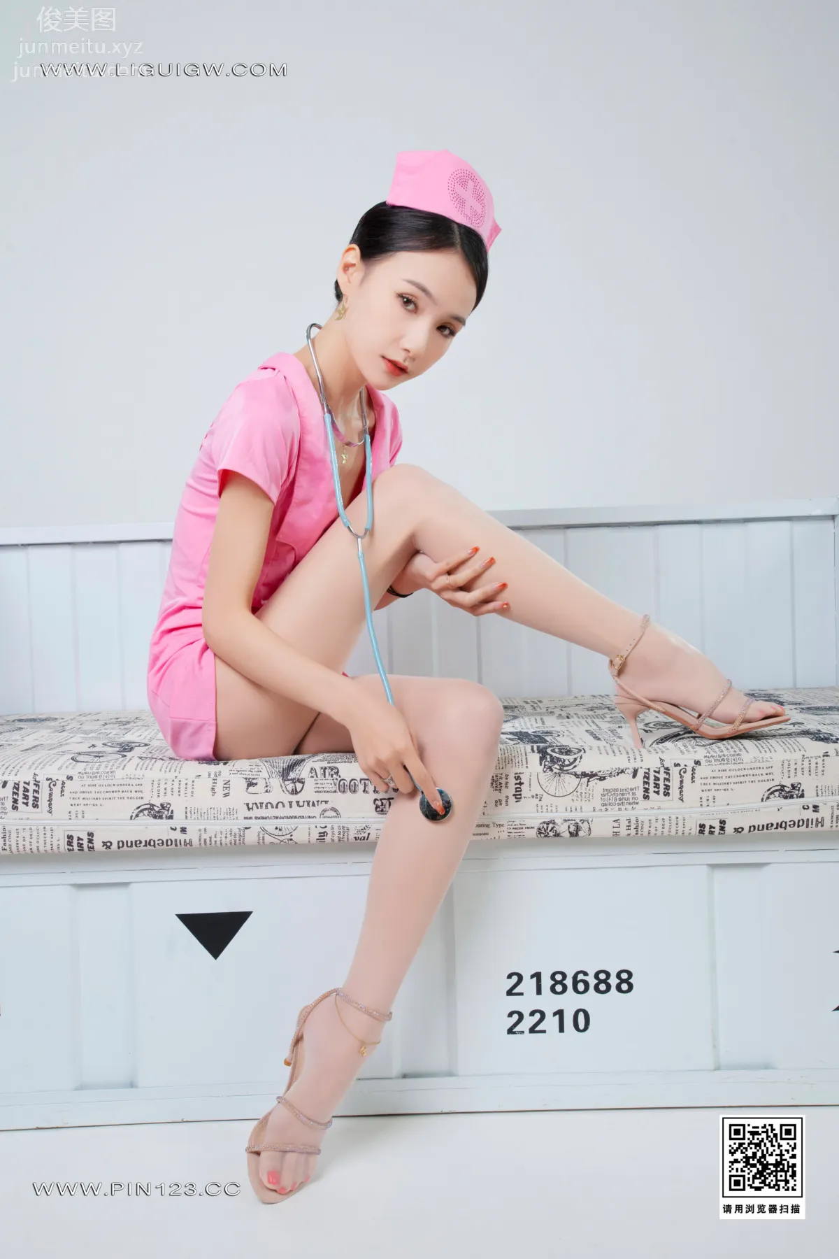 [Ligui麗櫃]2023.12.25 小護士 上 心心 10