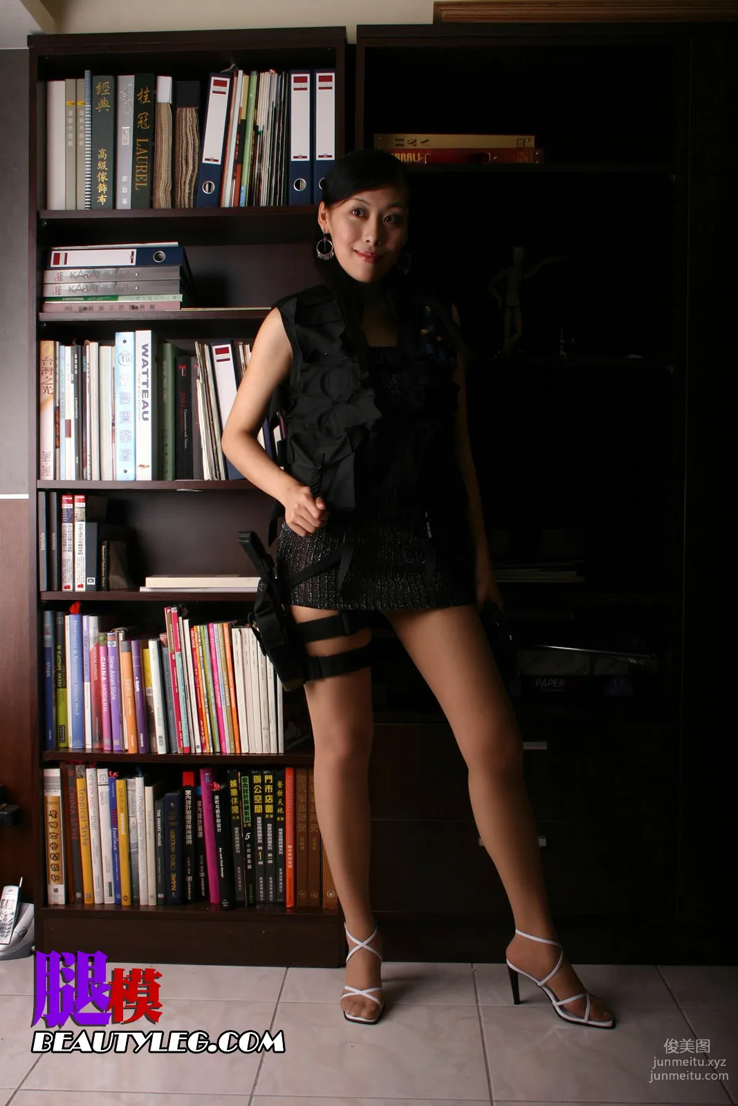[BEAUTYLEG美腿寫真] 2005.02.16 No.002 Flora 台灣台北 [170P] 81
