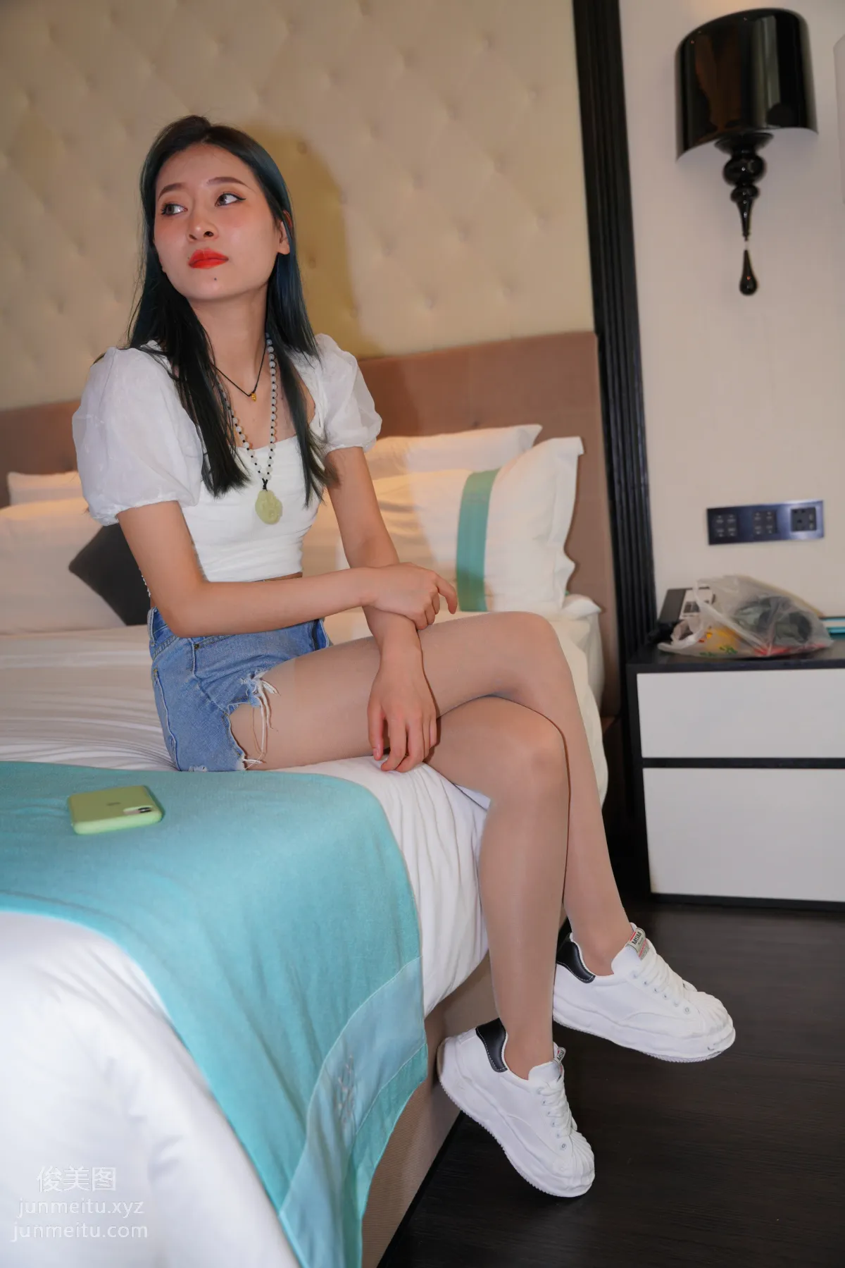 Mojing Street NO.168, Super Top-Grade Nude Stockings Tight Denim Hot Pants [277P] photo 4