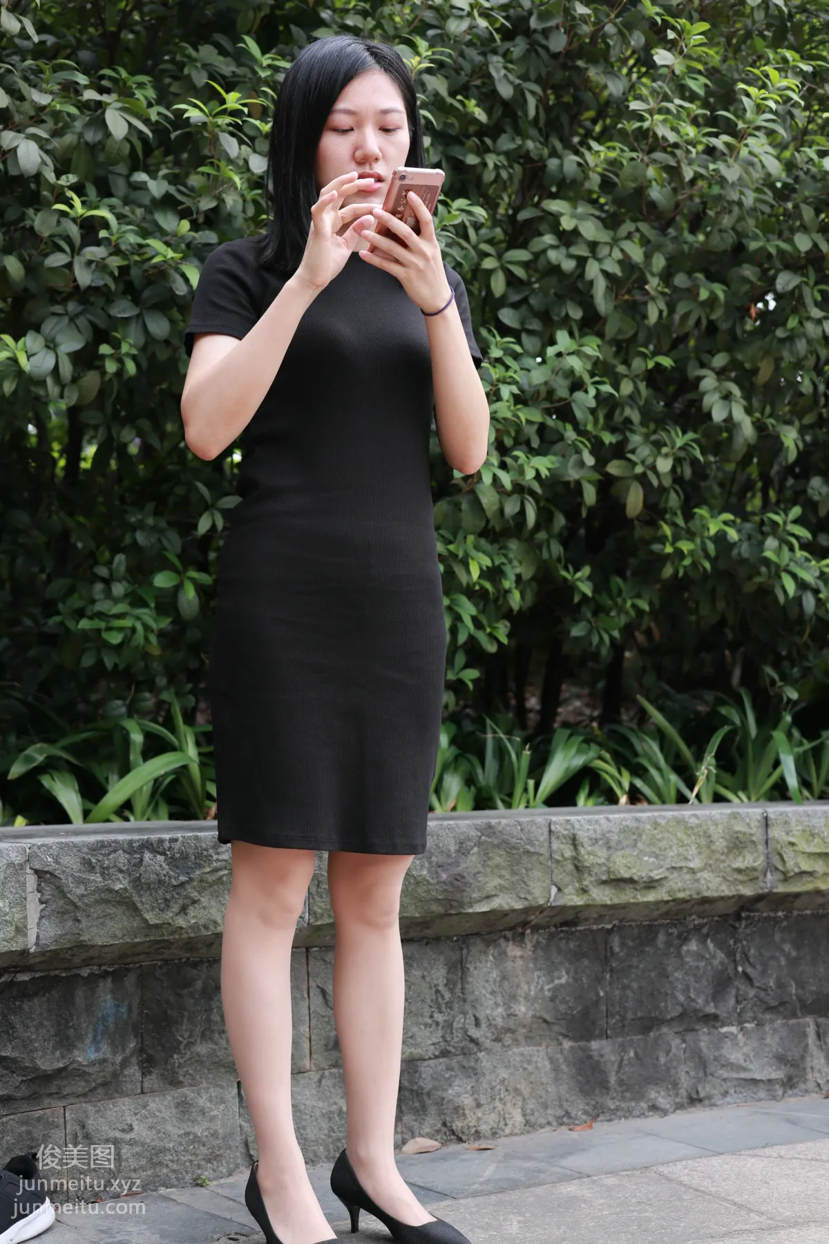 Mojing Street NO.166, High Heels and Sneakers with Stockings Alternating [135P] photo 120