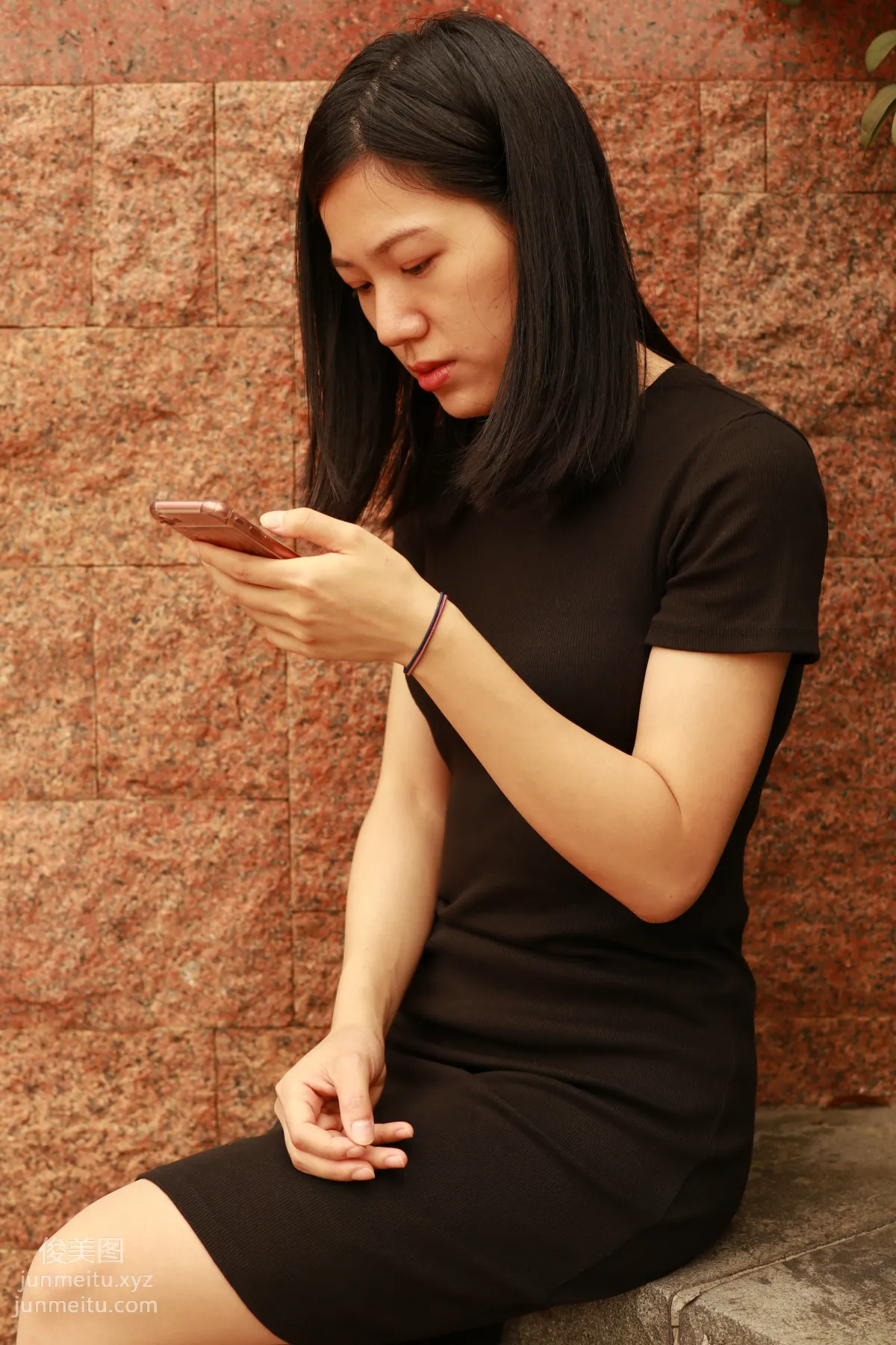 Mojing Street NO.166, High Heels and Sneakers with Stockings Alternating [135P] photo 128