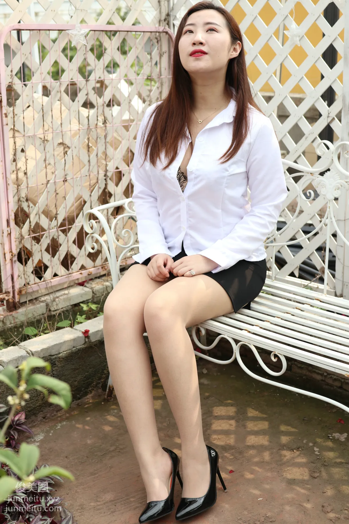 Mojing Street NO.171, Nude Stockings and Black Stockings Rooftop Shoot [294P] photo 156