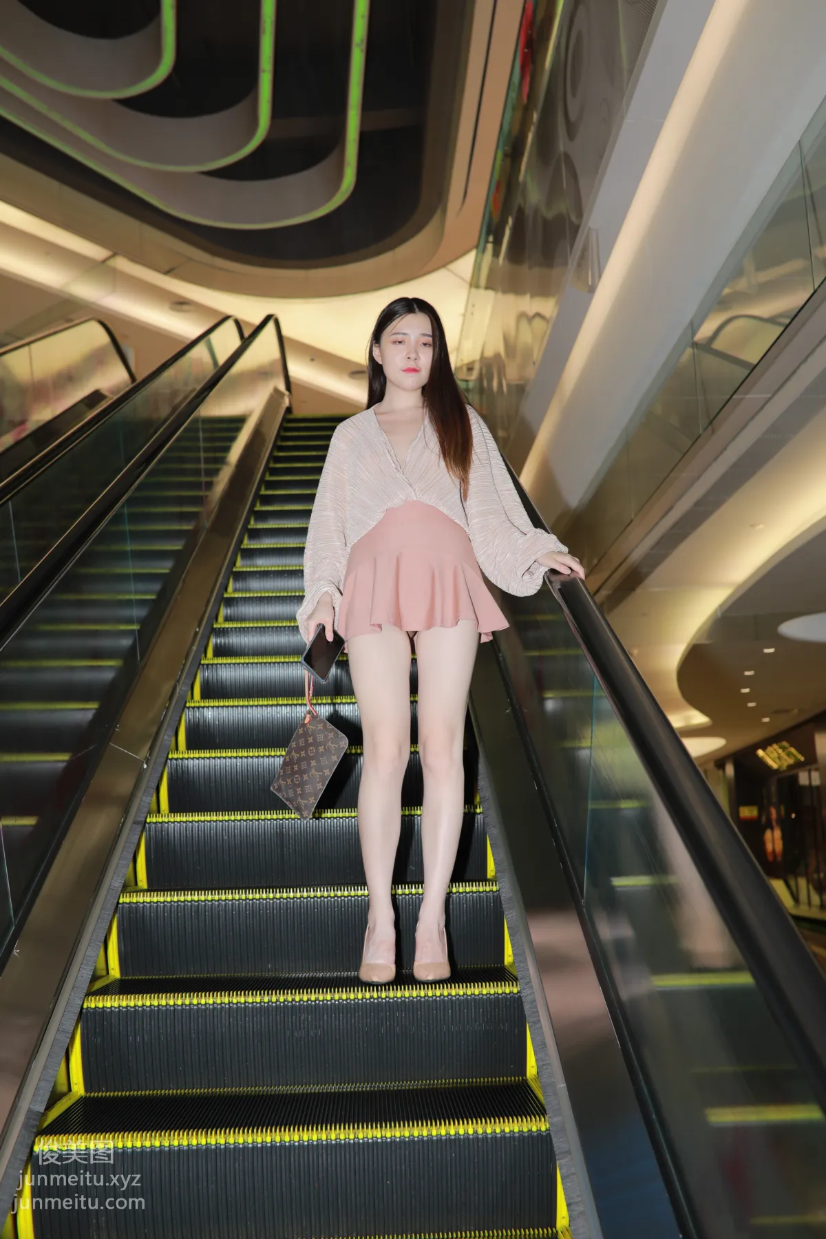 Mojing Street NO.167, Cute Pink Short Skirt Girl [493P] photo 101