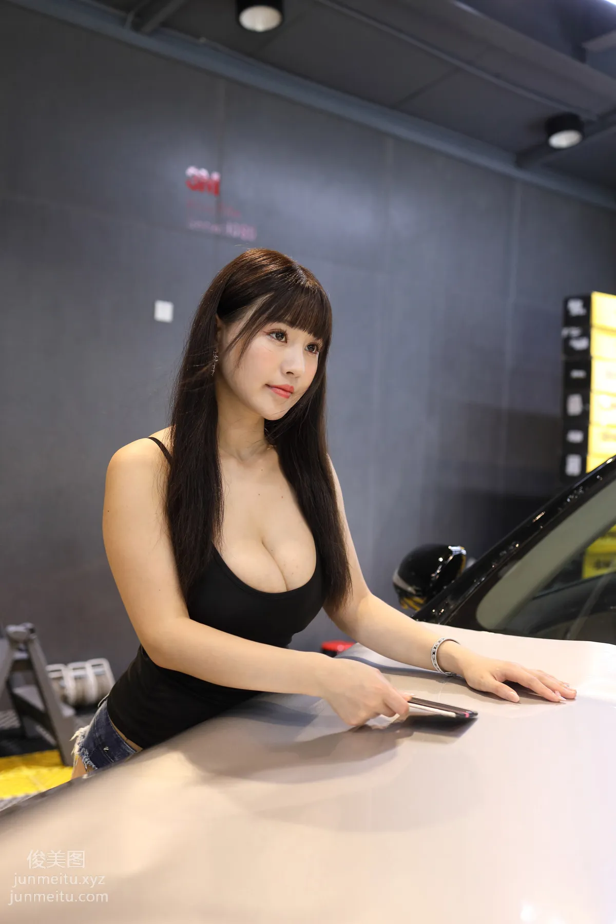Mojing Street NO.173, The "Dutiful" Female Car Washer [423P] photo 370
