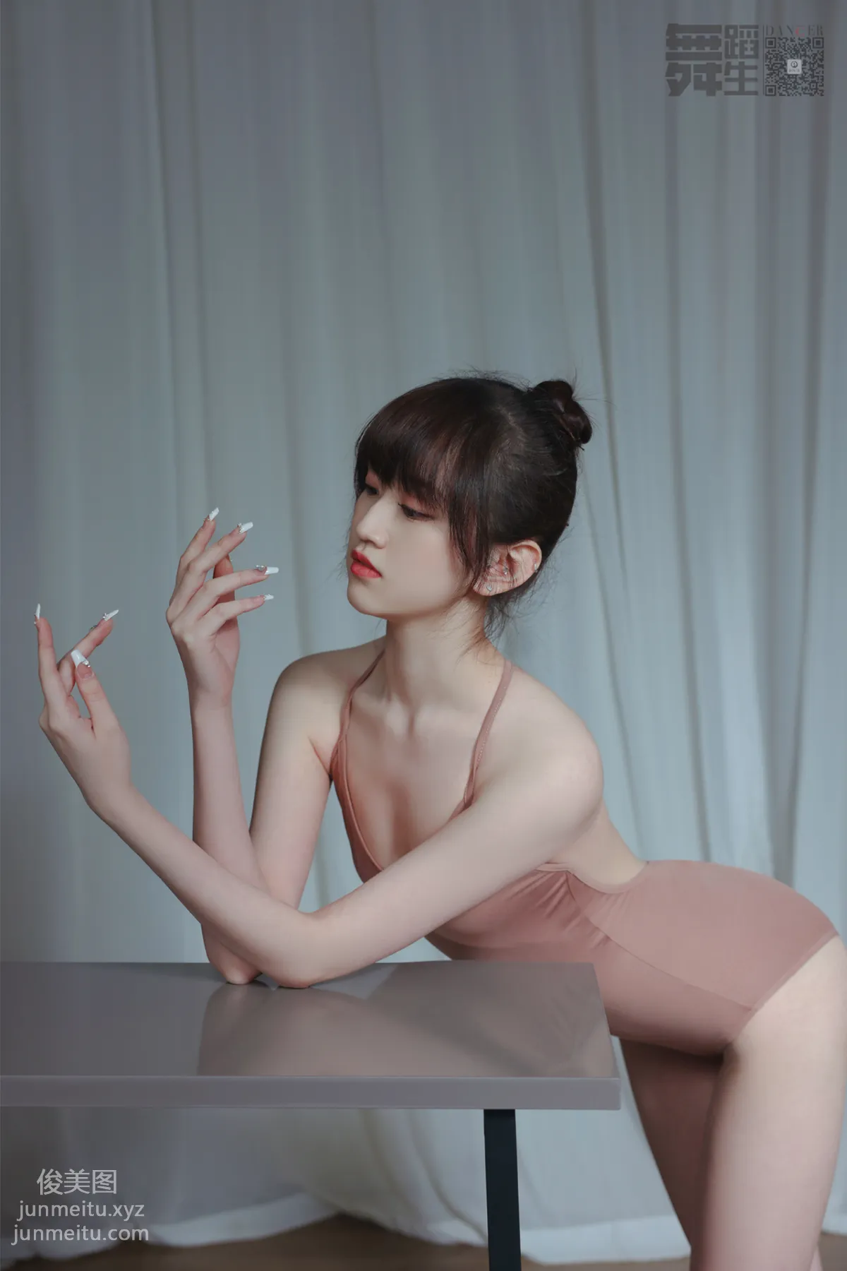 Wu: GALLI photo 34