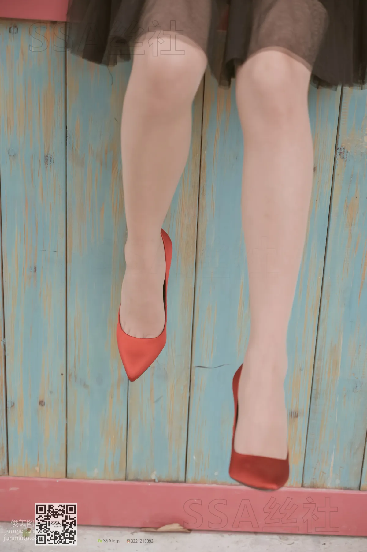 [SSA] Ultra HD Photos NO.097 Xue Li Leg Model Xue Li Street Snap Red High Heels Nude Stockings [120P] photo 22