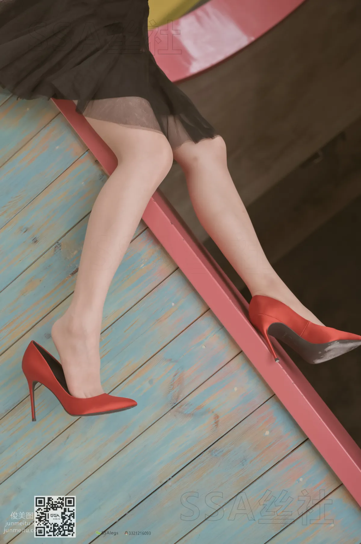 [SSA] Ultra HD Photos NO.097 Xue Li Leg Model Xue Li Street Snap Red High Heels Nude Stockings [120P] photo 35