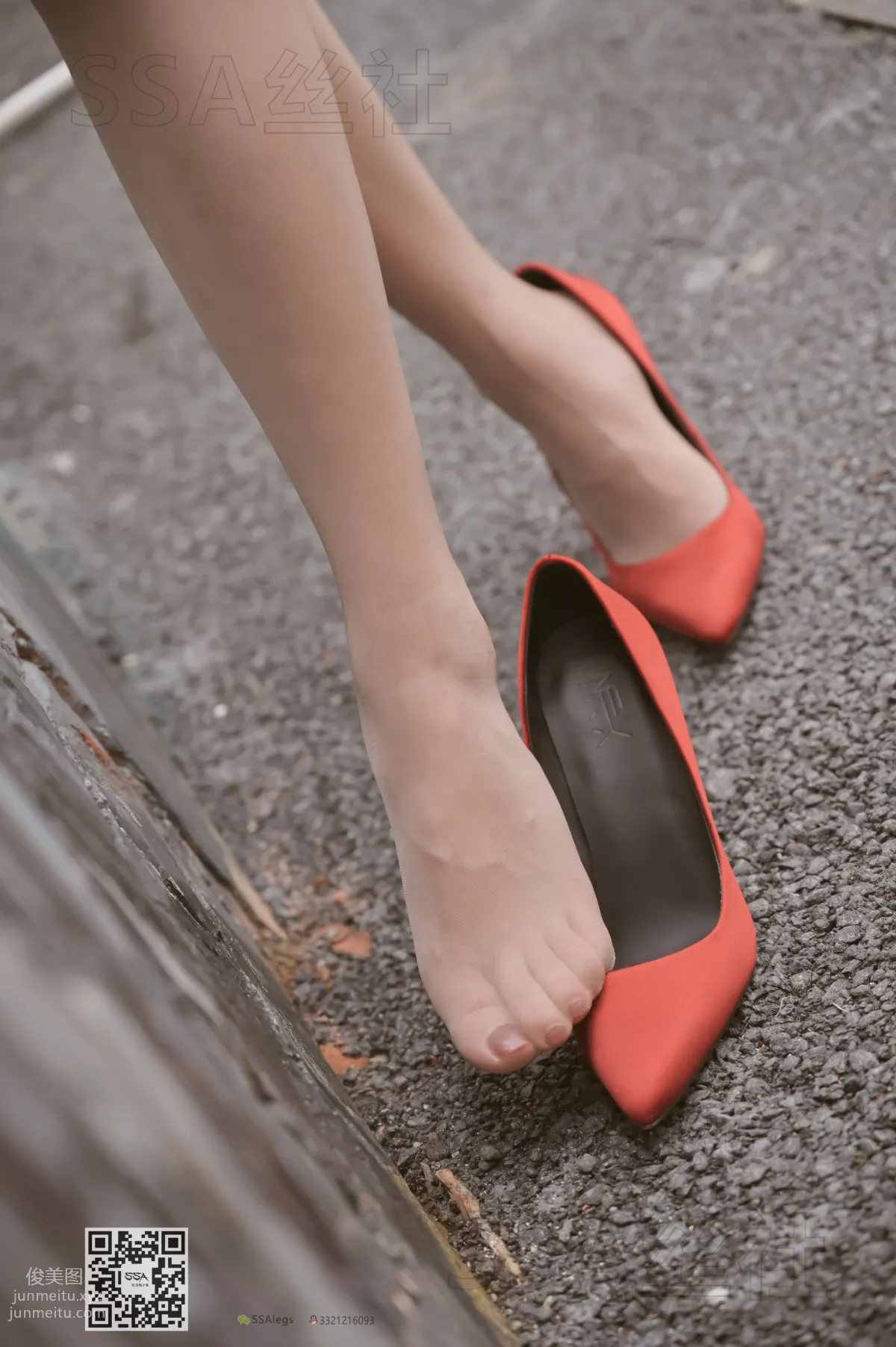 [SSA] Ultra HD Photos NO.097 Xue Li Leg Model Xue Li Street Snap Red High Heels Nude Stockings [120P] photo 53