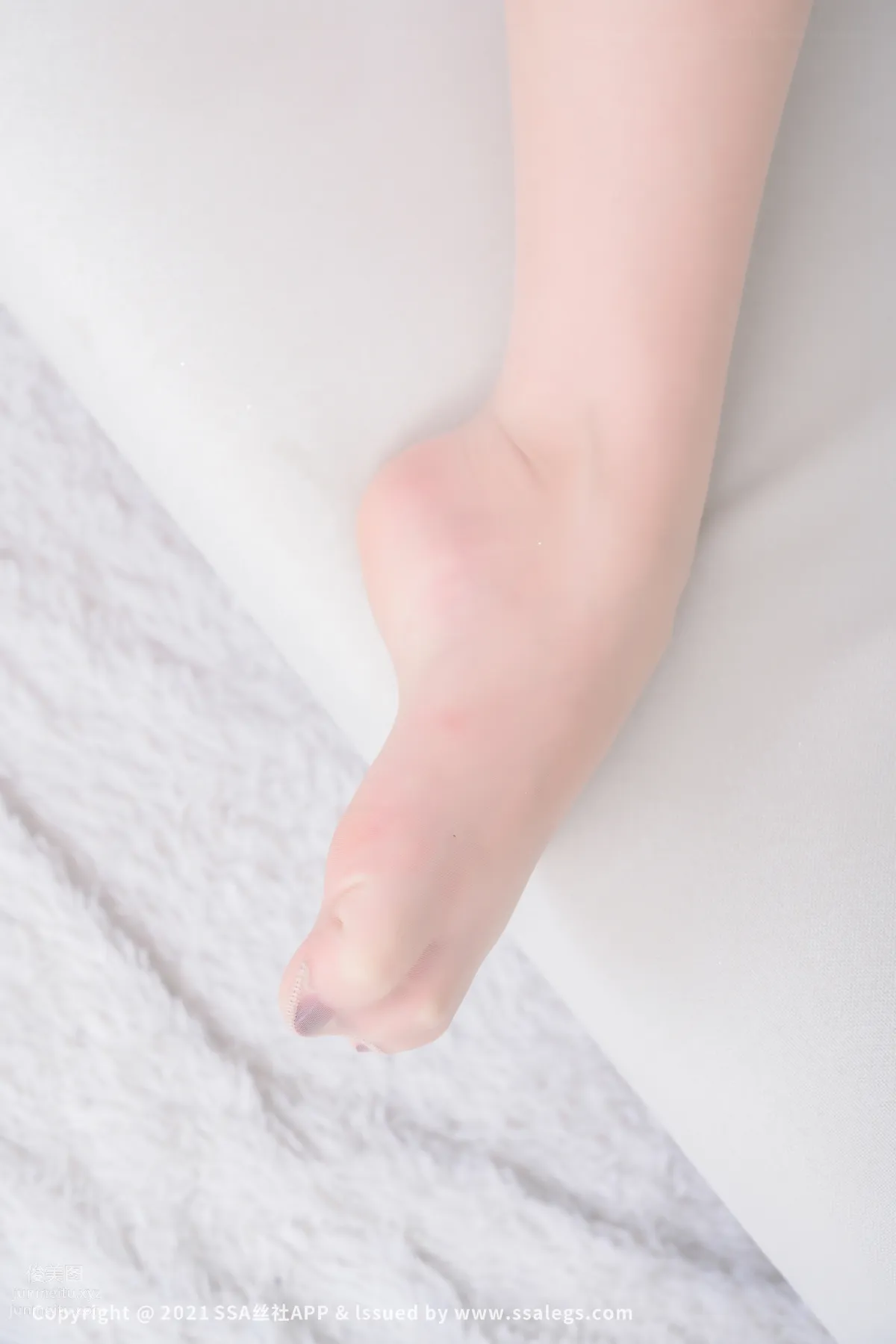 [SSA絲社]超清寫真 No.809 模特思甜的绫絲襪美足（下）[132P] 36