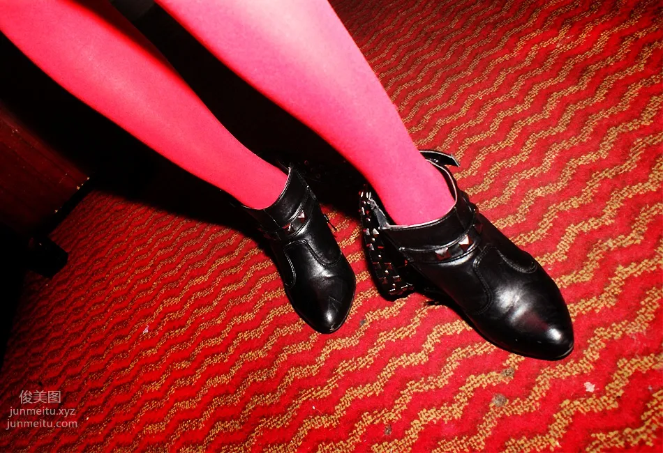 MTZ Legs 15: KTV Barbie Delivery photo 9