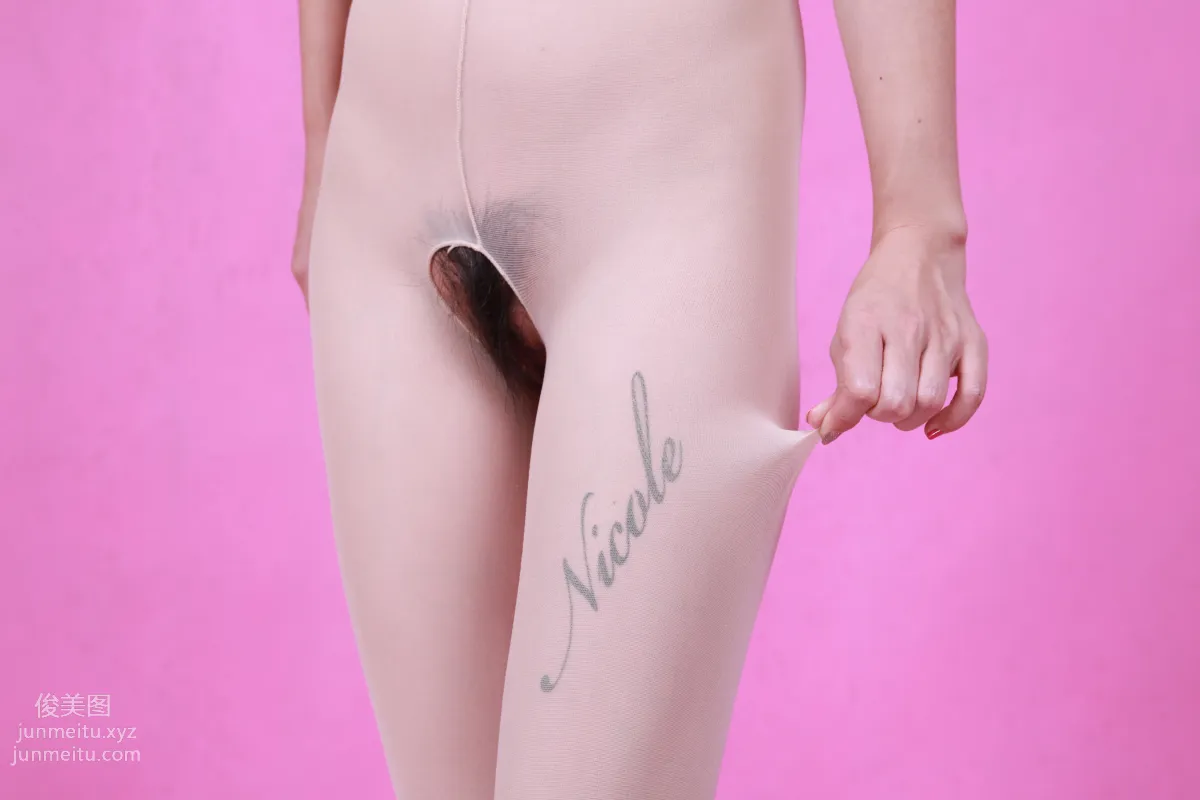 [Nicole Feet] NO.013 Studio Shoot 2, High Heels, Silk Curves and Bodystocking [100P] photo 80