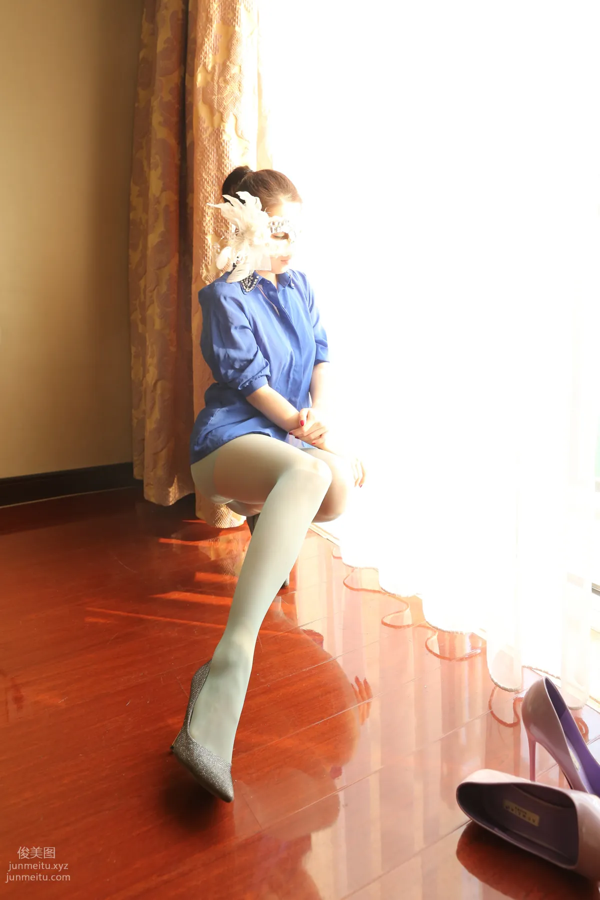 [Nicole Feet] NO.017 Indoor 3, Beautiful Silk Legs [71P] photo 1