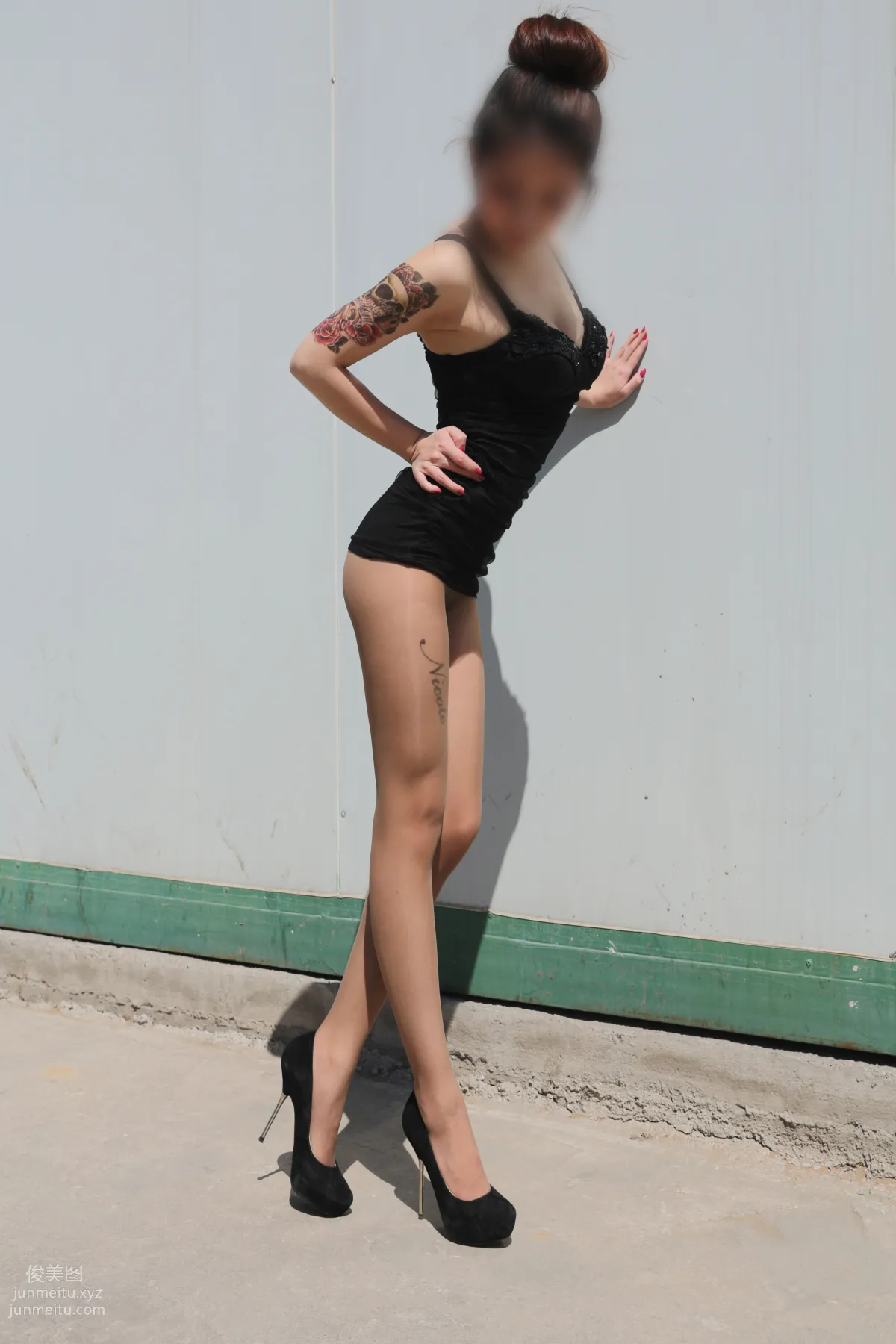 [Nicole Feet] NO.001 Factory Area 1, Shiny Stockings [116P] photo 11