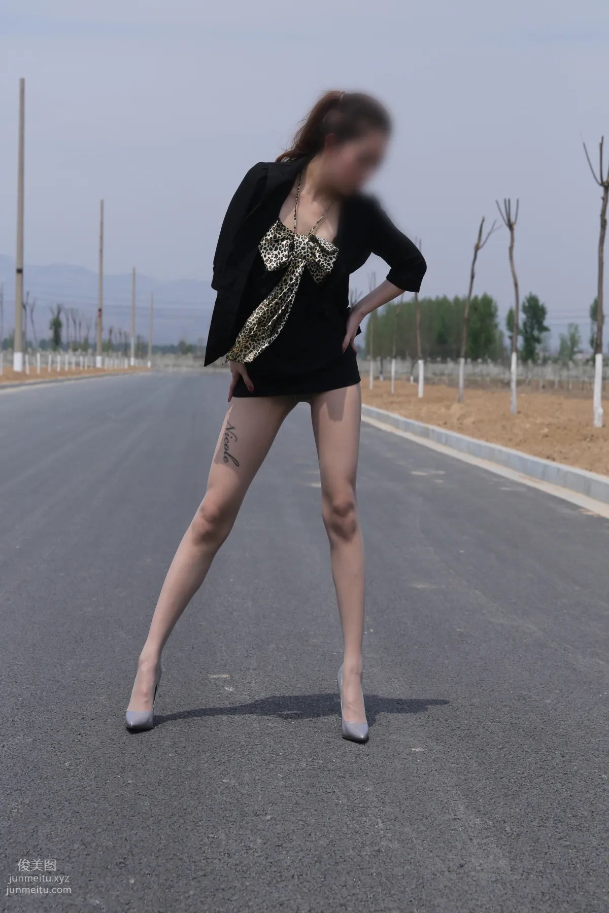 [Nicole Feet] NO.004 Highway, Gray Stockings and High Heels [113P] photo 11