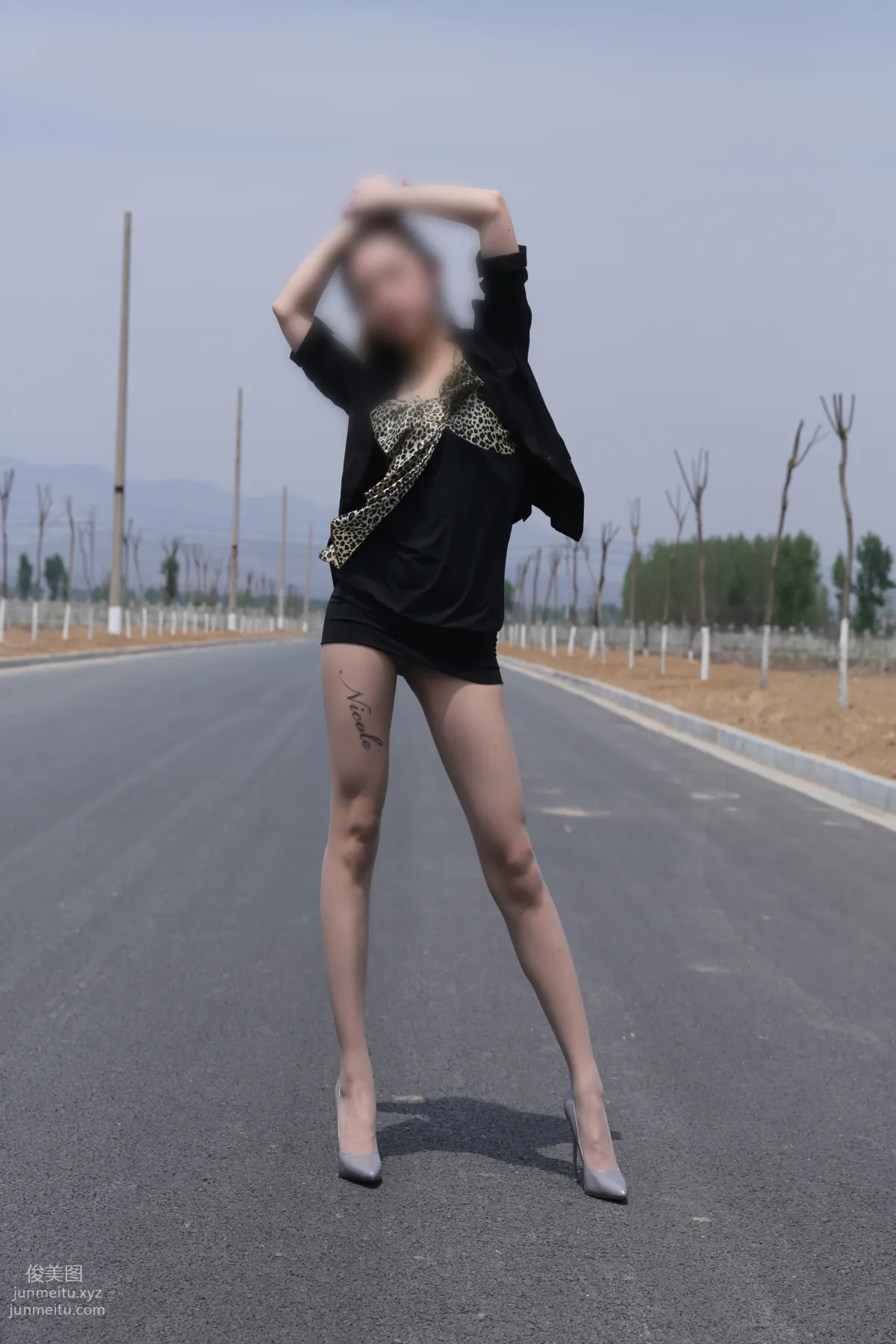 [Nicole Feet] NO.004 Highway, Gray Stockings and High Heels [113P] photo 12
