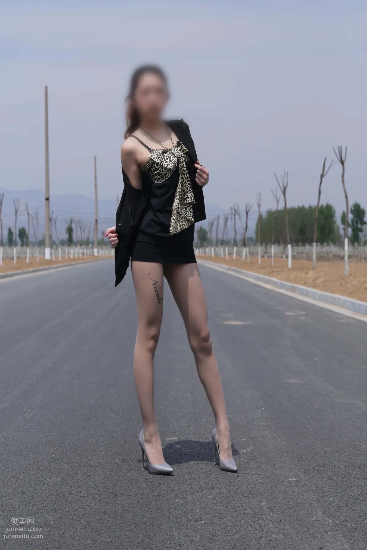 [Nicole Feet] NO.004 Highway, Gray Stockings and High Heels [113P] photo 16
