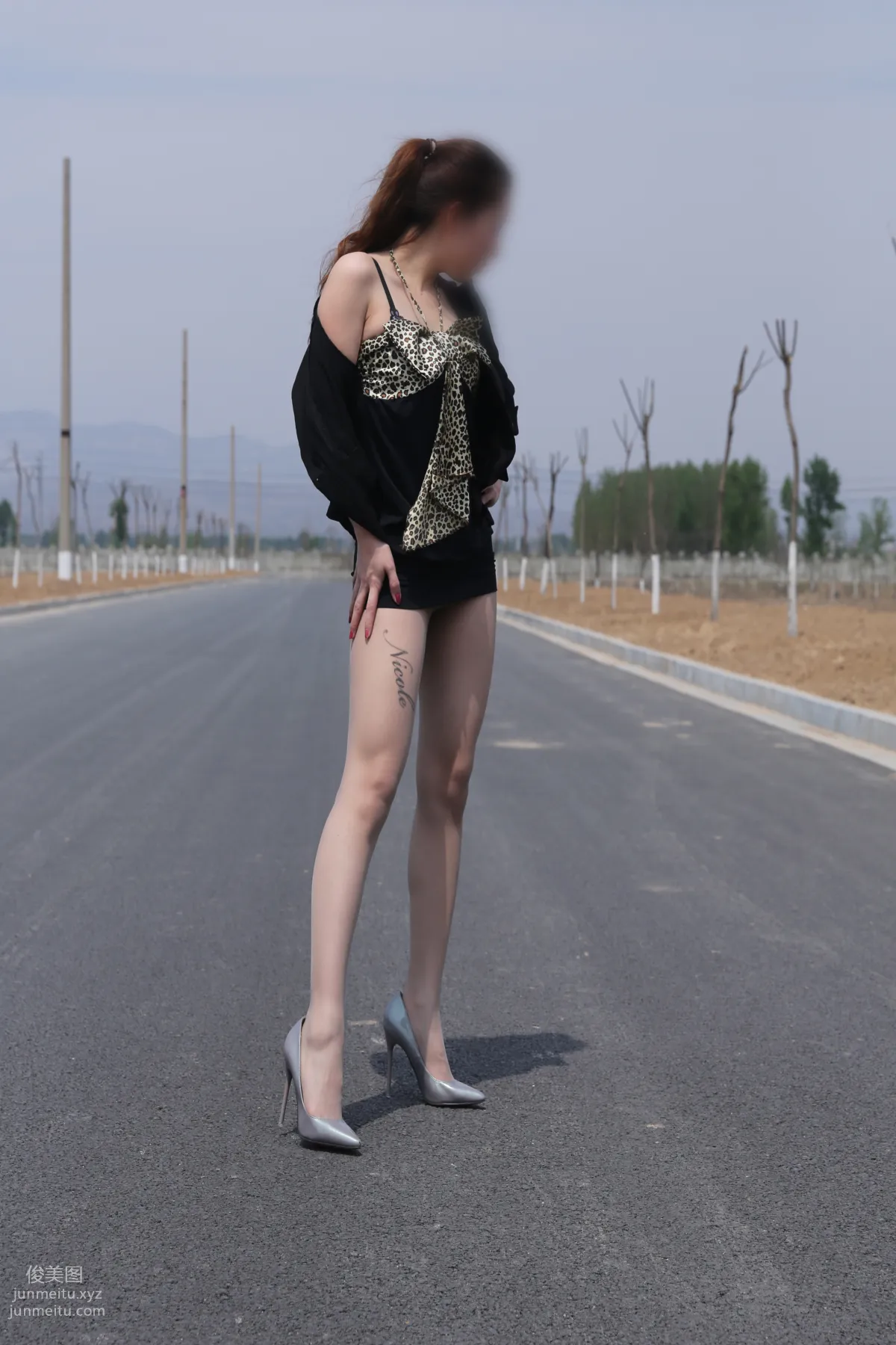 [Nicole Feet] NO.004 Highway, Gray Stockings and High Heels [113P] photo 18