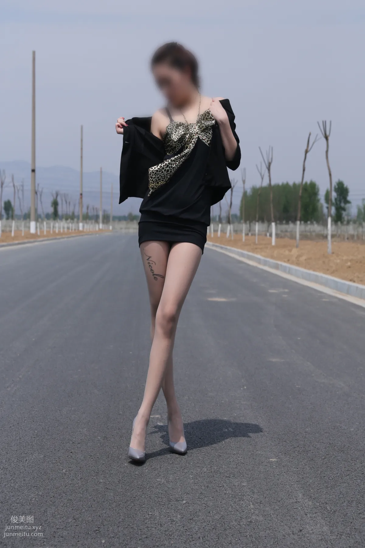 [Nicole Feet] NO.004 Highway, Gray Stockings and High Heels [113P] photo 20