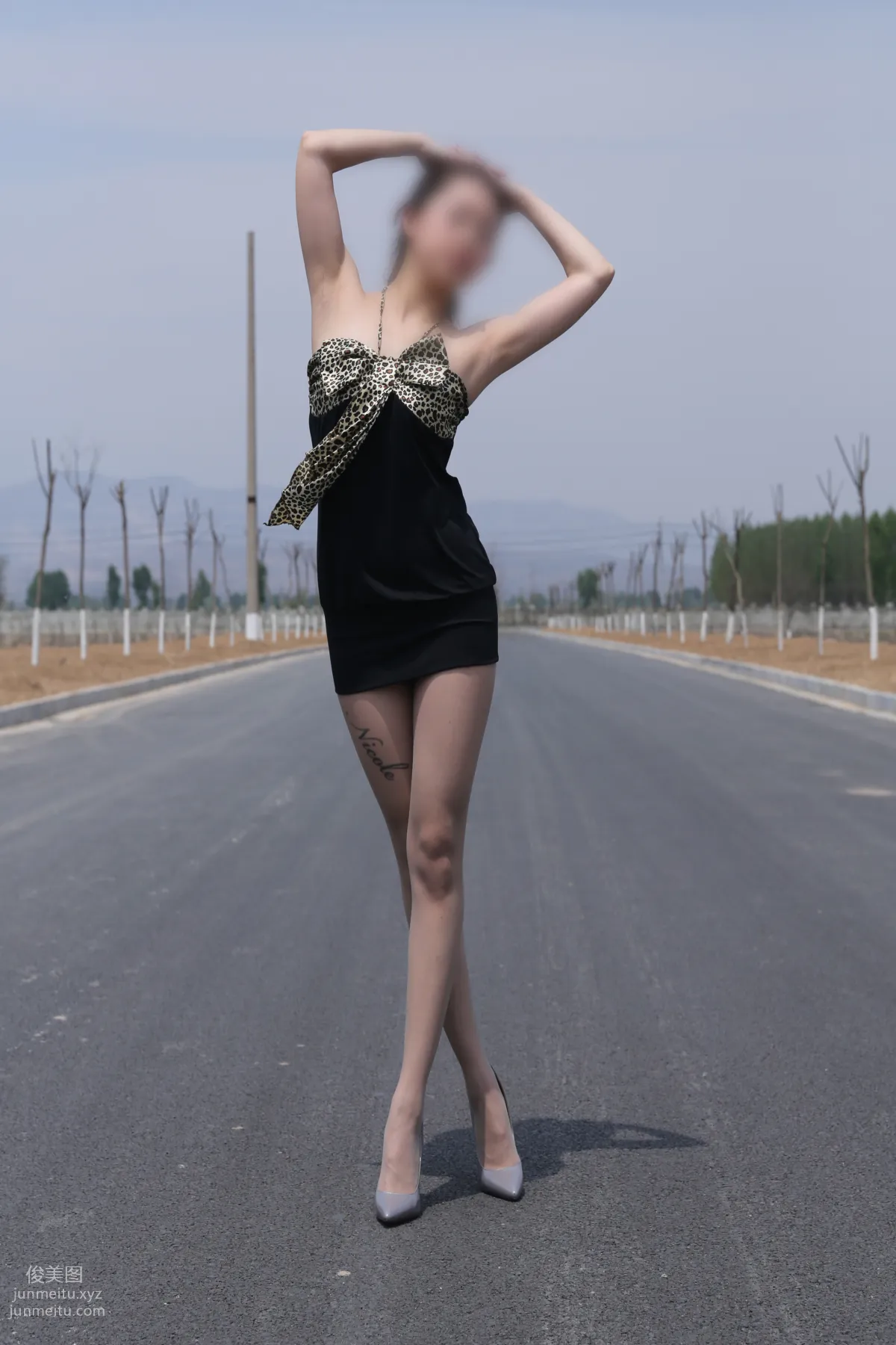 [Nicole Feet] NO.004 Highway, Gray Stockings and High Heels [113P] photo 24