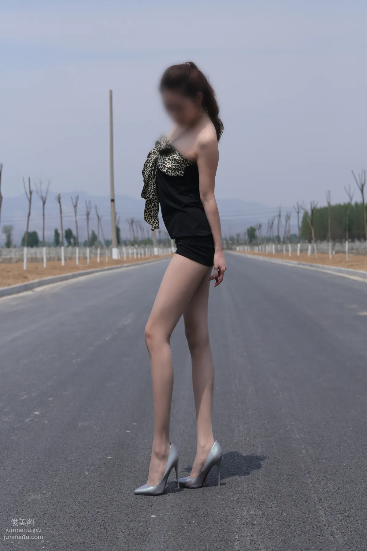 [Nicole Feet] NO.004 Highway, Gray Stockings and High Heels [113P] photo 25