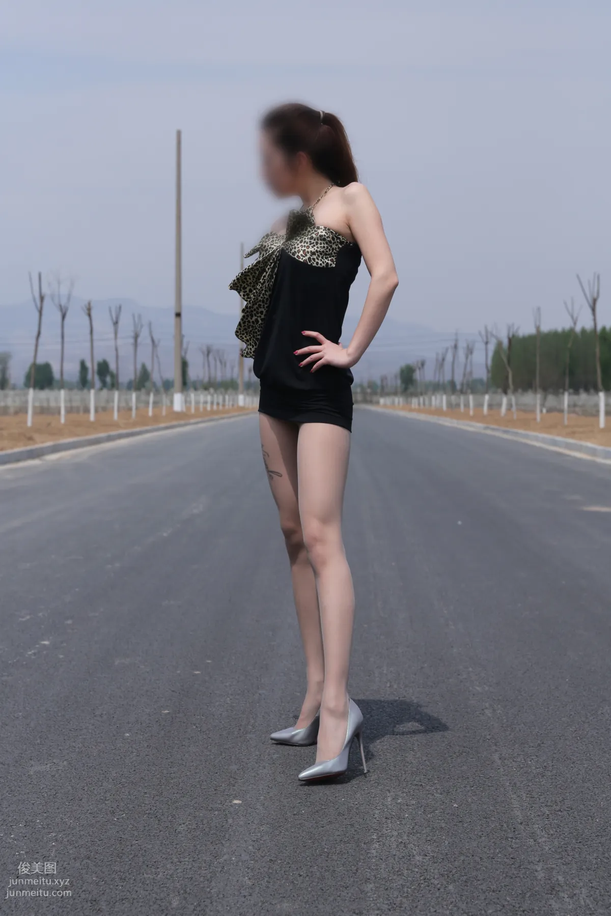 [Nicole Feet] NO.004 Highway, Gray Stockings and High Heels [113P] photo 27