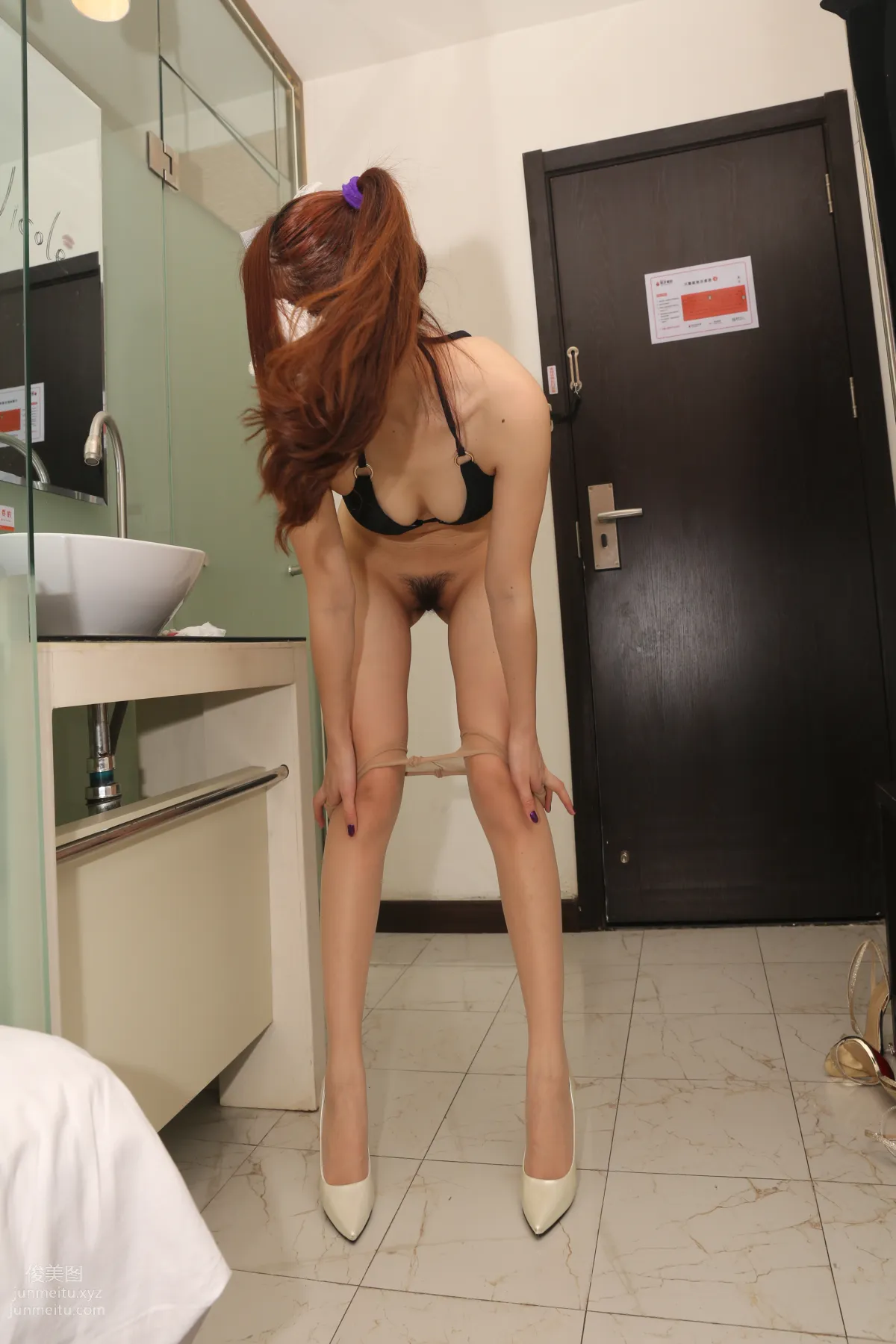 Nicole Feet No. 023 photo 198