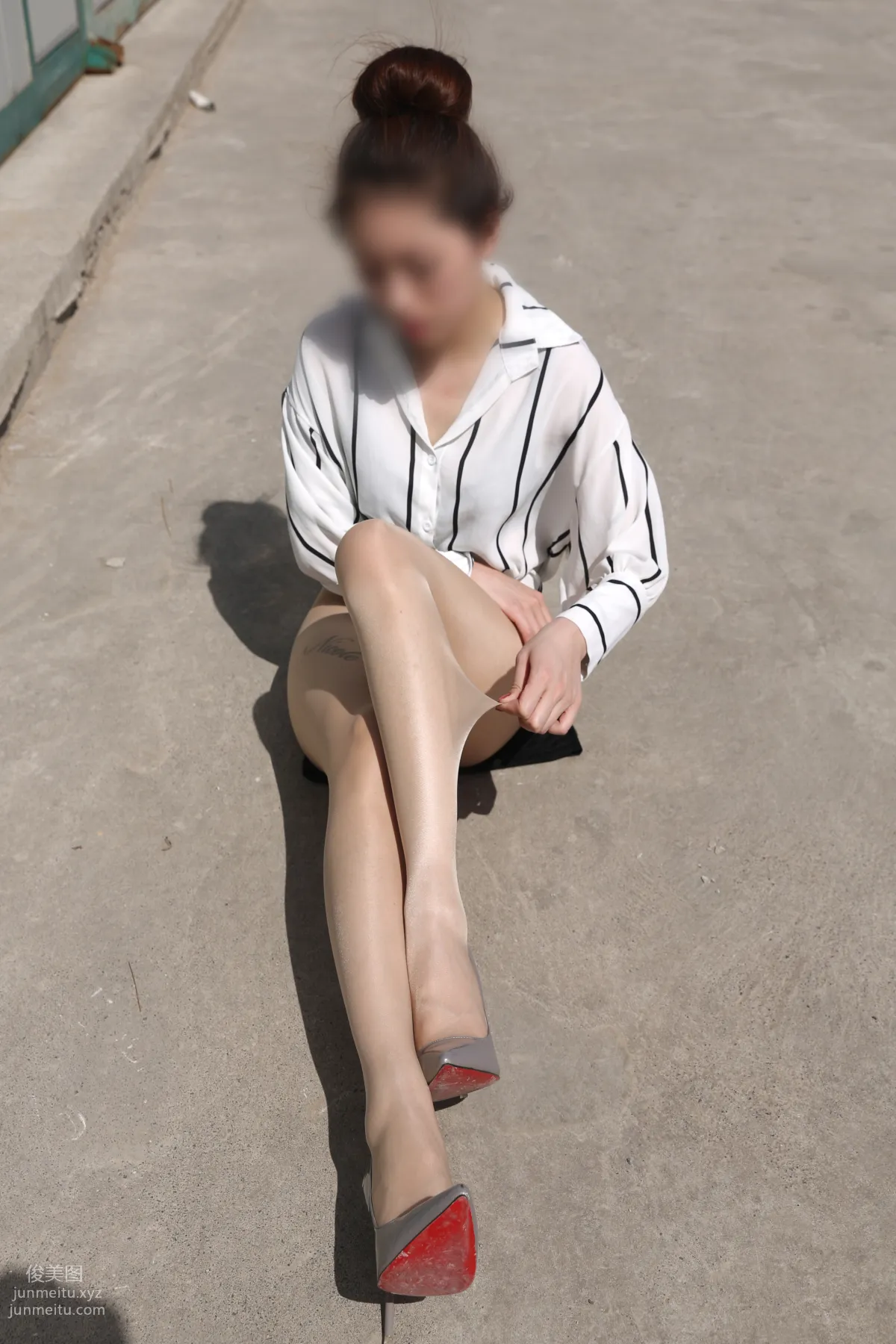 [Nicole Feet] NO.002 Factory Area 2, Nude Stockings and Beautiful Curves [133P] photo 58