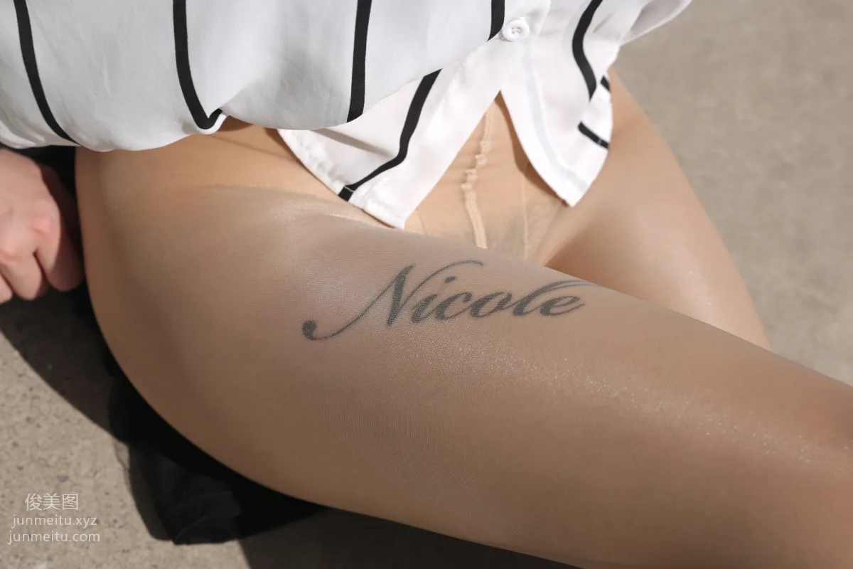 [Nicole Feet] NO.002 Factory Area 2, Nude Stockings and Beautiful Curves [133P] photo 71