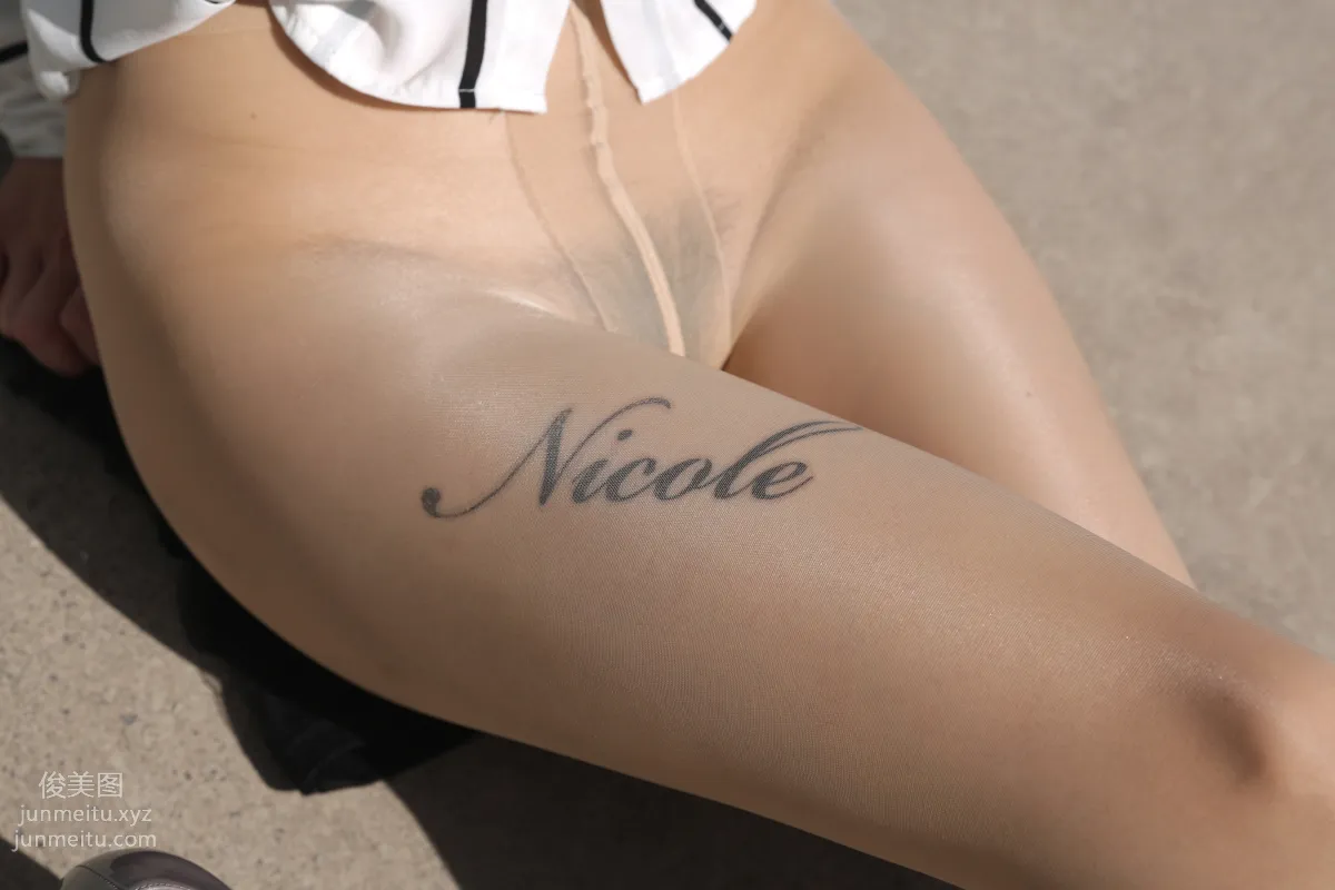 [Nicole Feet] NO.002 Factory Area 2, Nude Stockings and Beautiful Curves [133P] photo 72