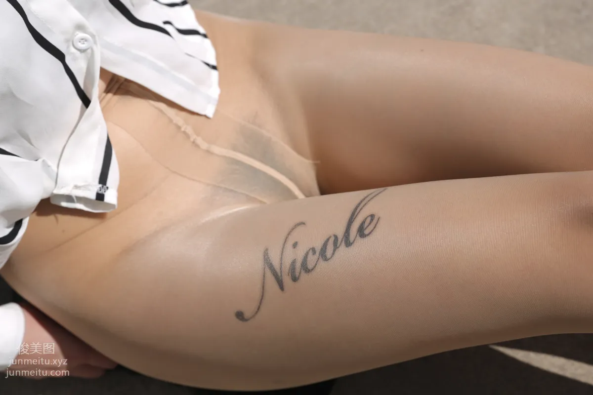 [Nicole Feet] NO.002 Factory Area 2, Nude Stockings and Beautiful Curves [133P] photo 73