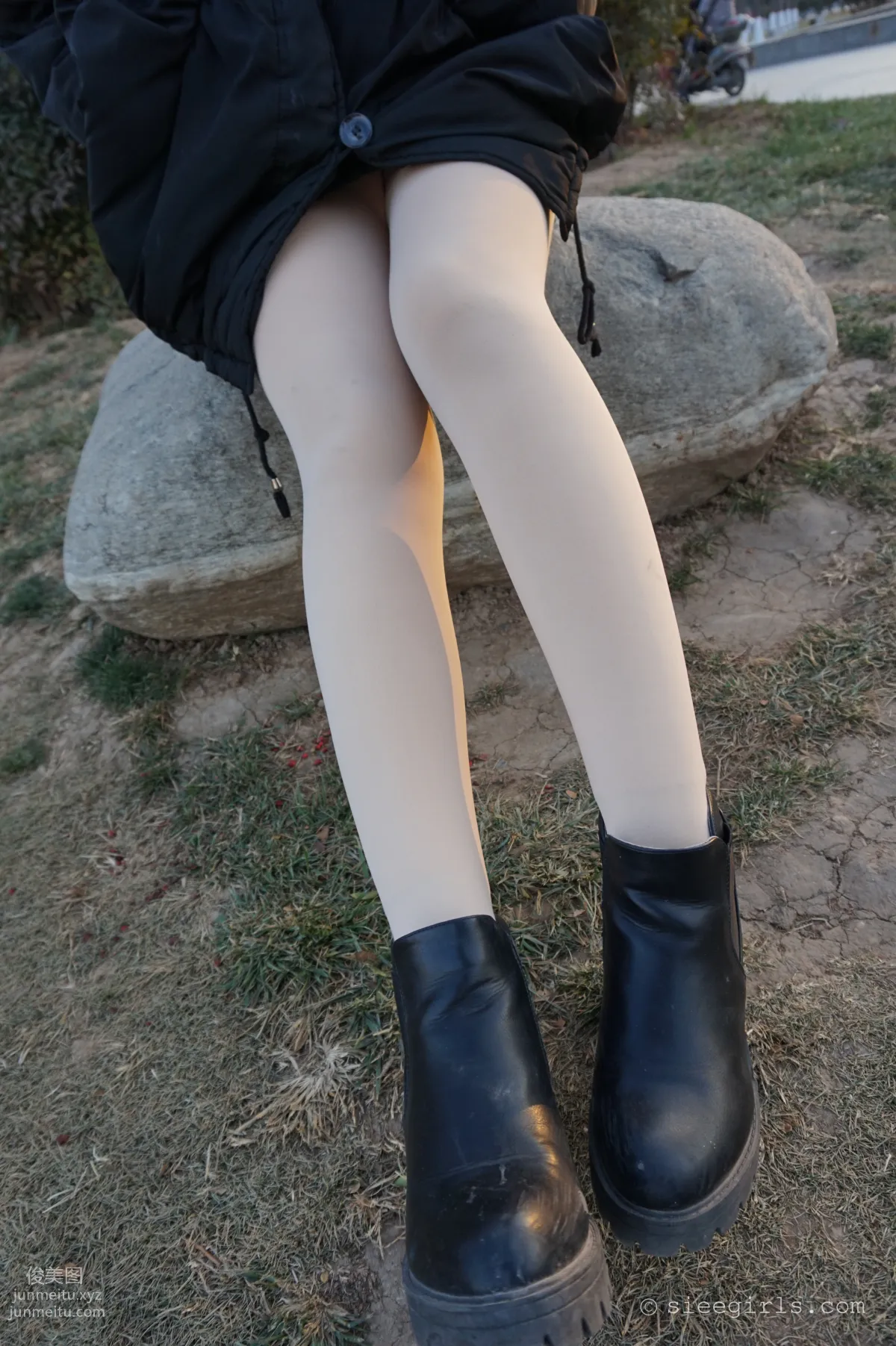 Xi Xi: SIEE No. 028 photo 41