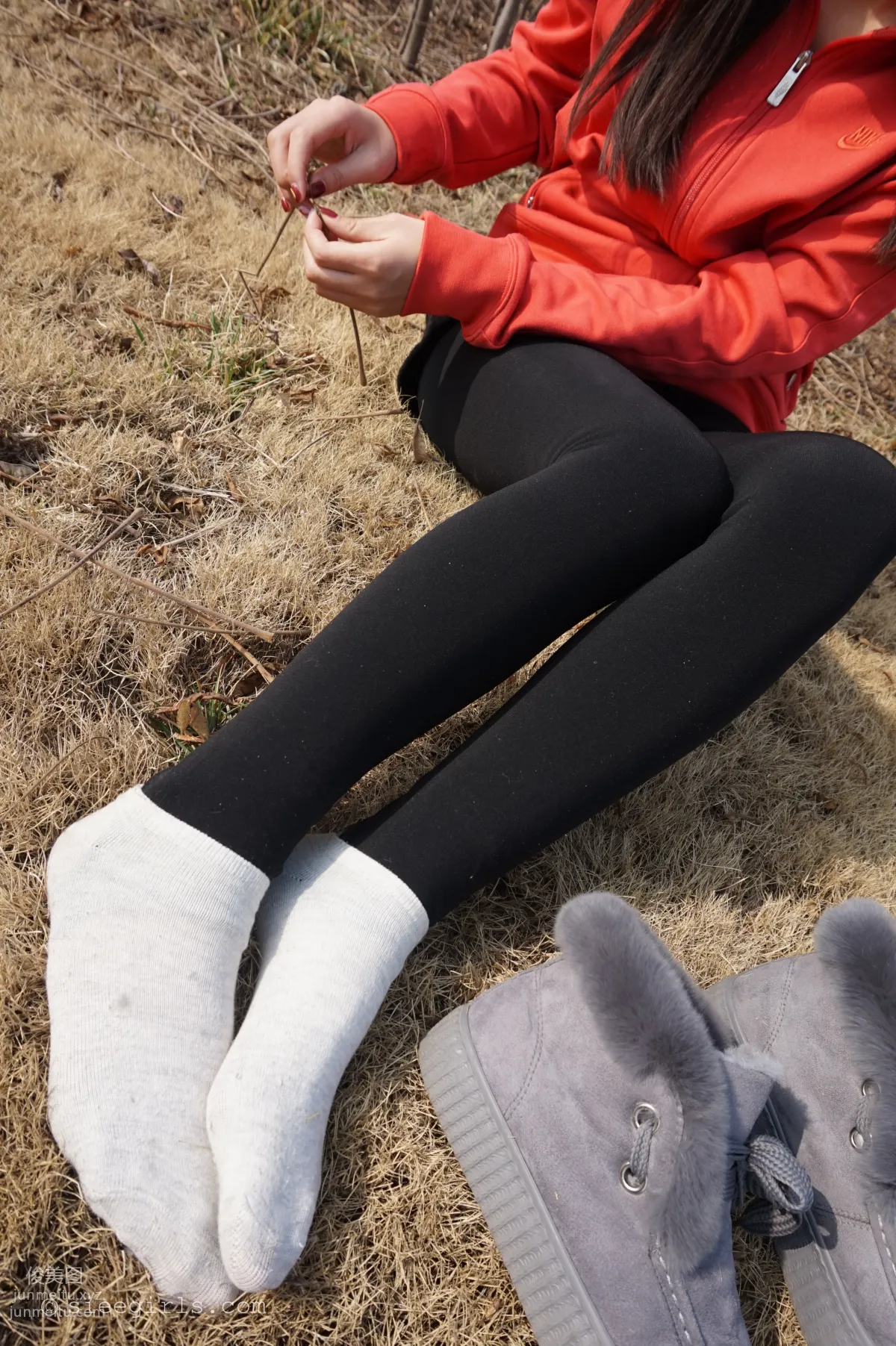 Qi Qi: SIEE No. 057 photo 42