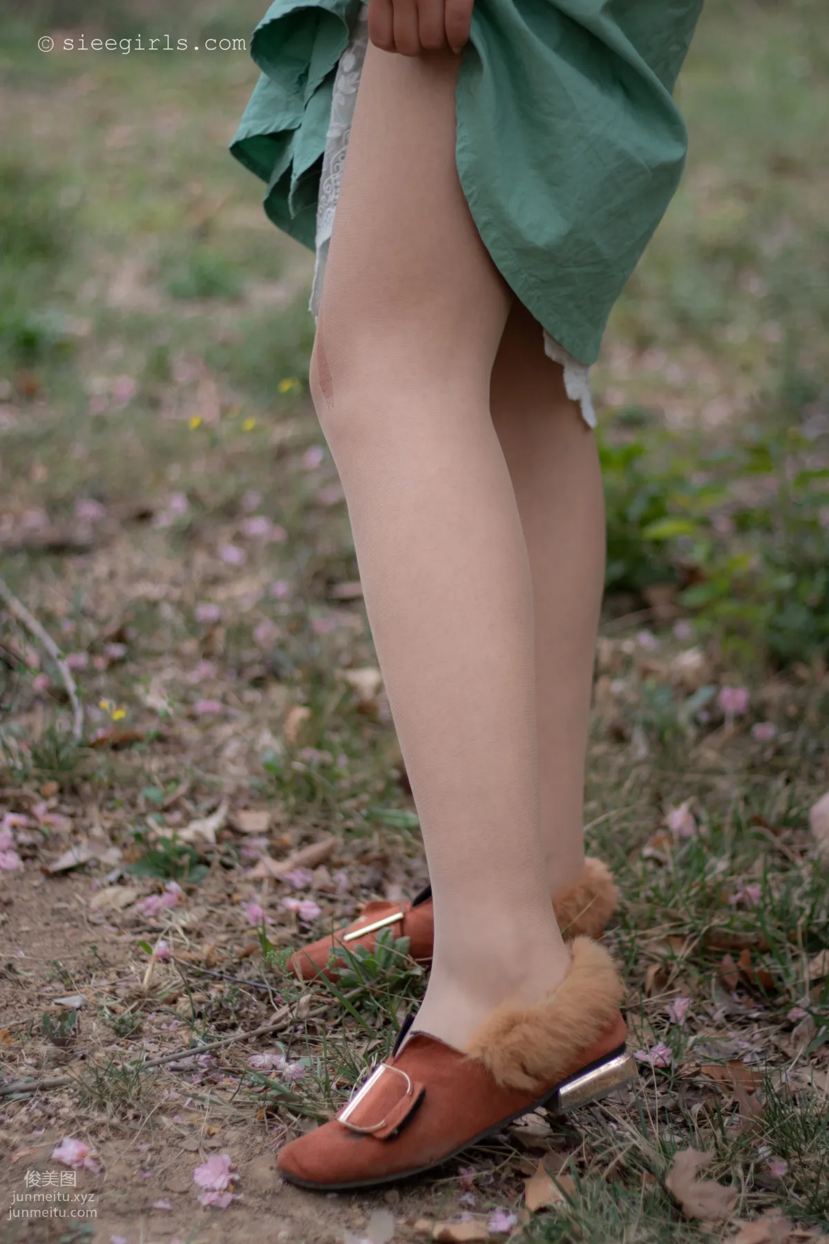 Xi Xi: SIEE No. 069 photo 58
