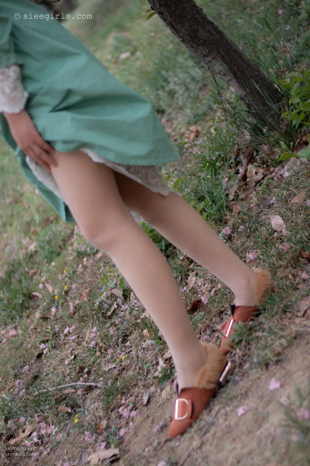 Xi Xi: SIEE No. 069 photo 60