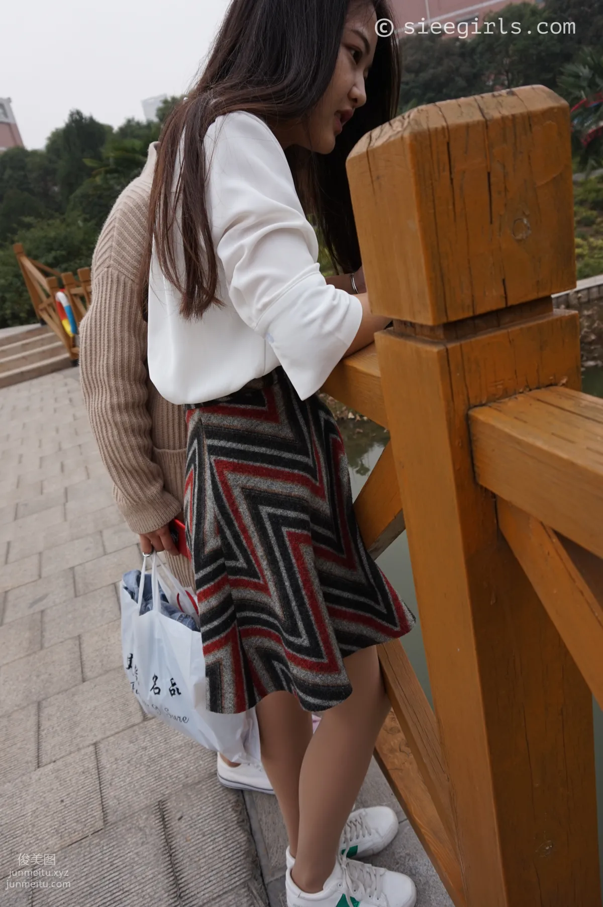 Yu Yu: SIEE No. 011 photo 8
