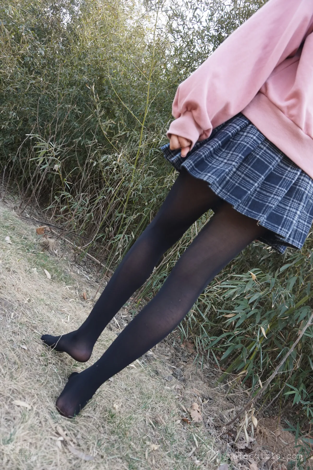 SIEE No. 052 photo 37
