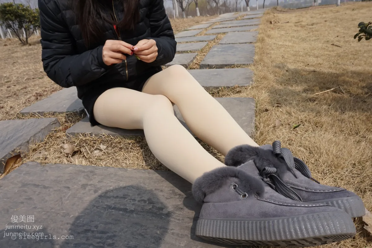 Qi Qi: SIEE No. 045 photo 45