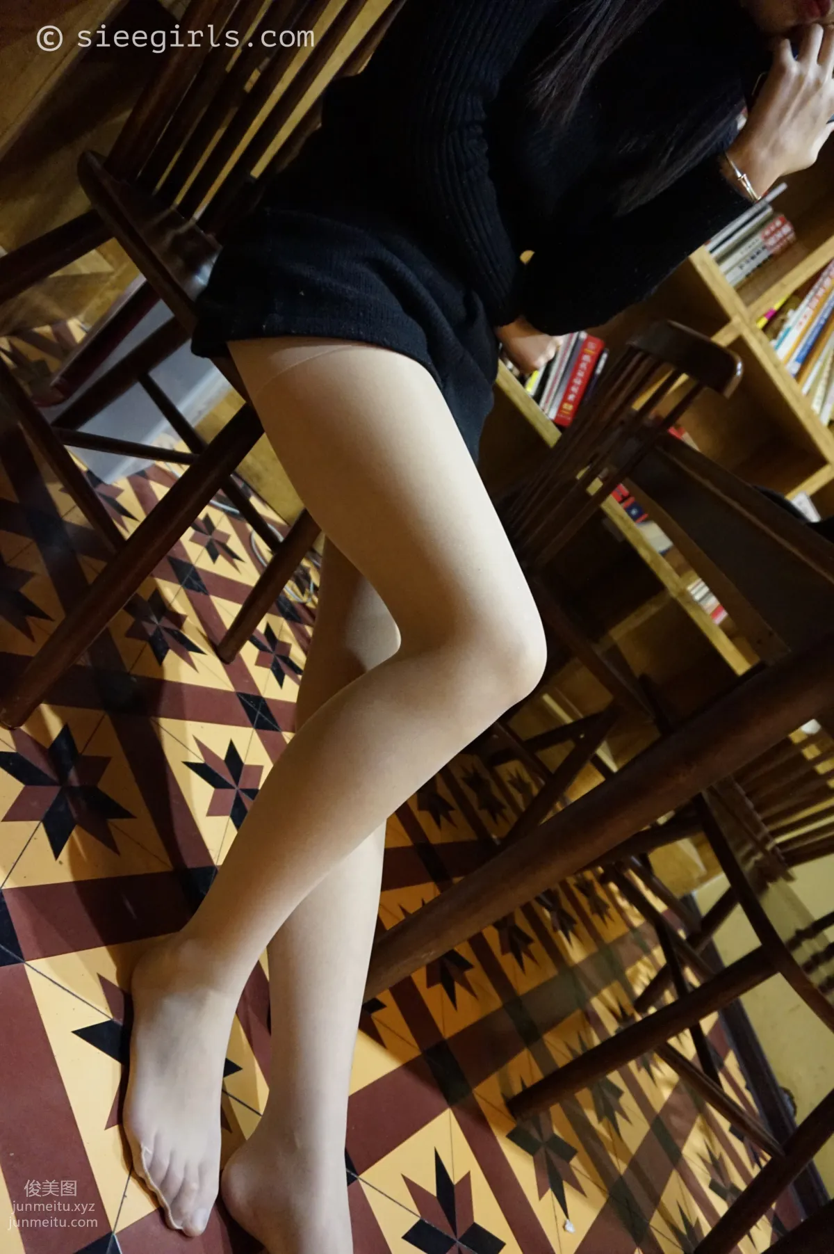 Qi Qi: SIEE No. 017 photo 47