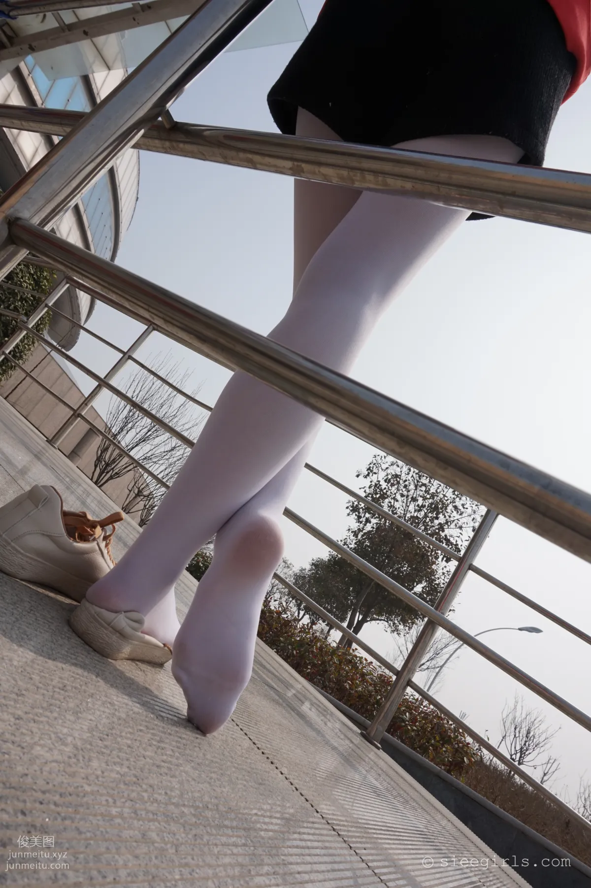 Qi Qi: SIEE No. 050 photo 23