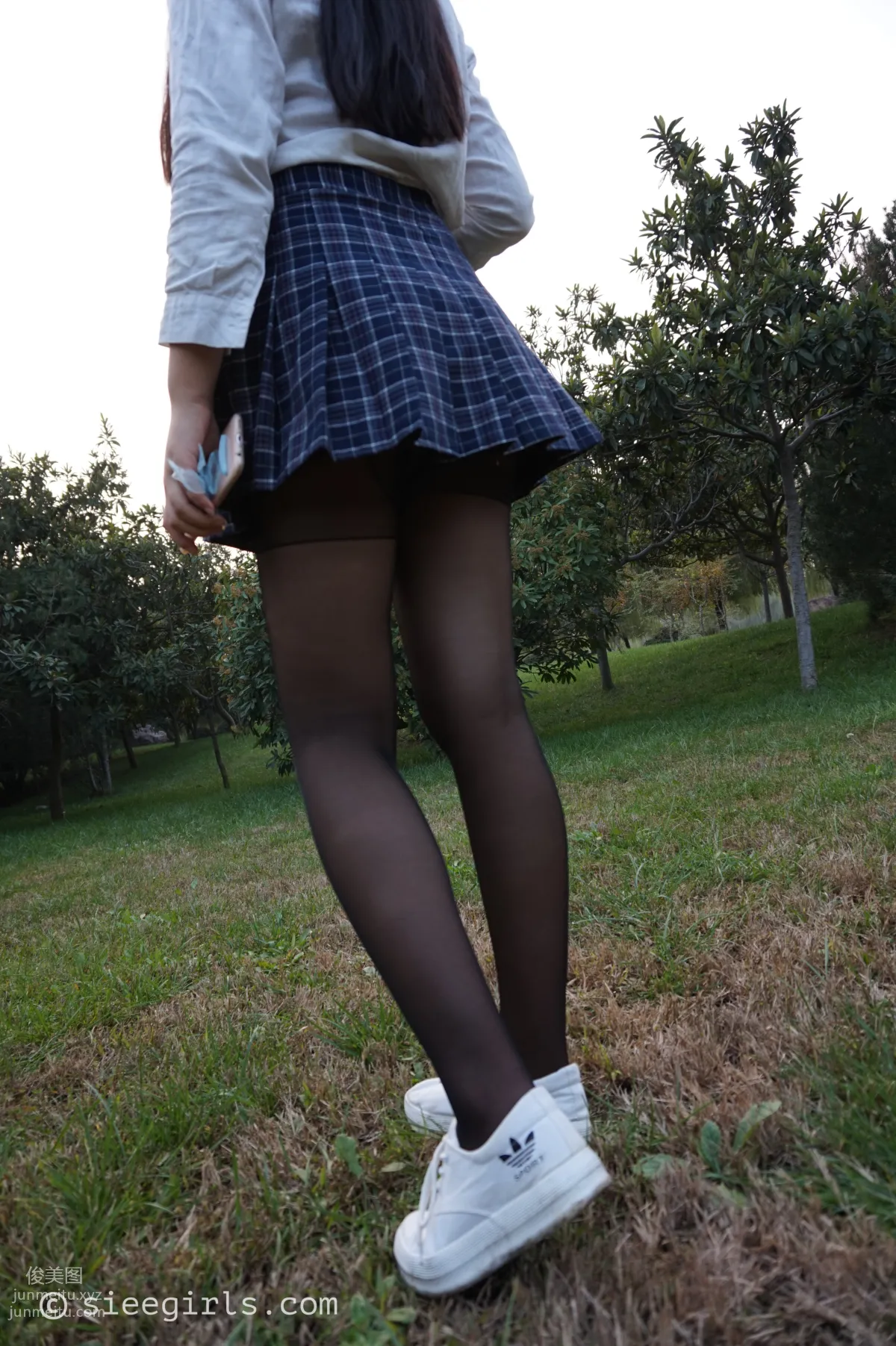 Xi Xi: SIEE No. 001 photo 59