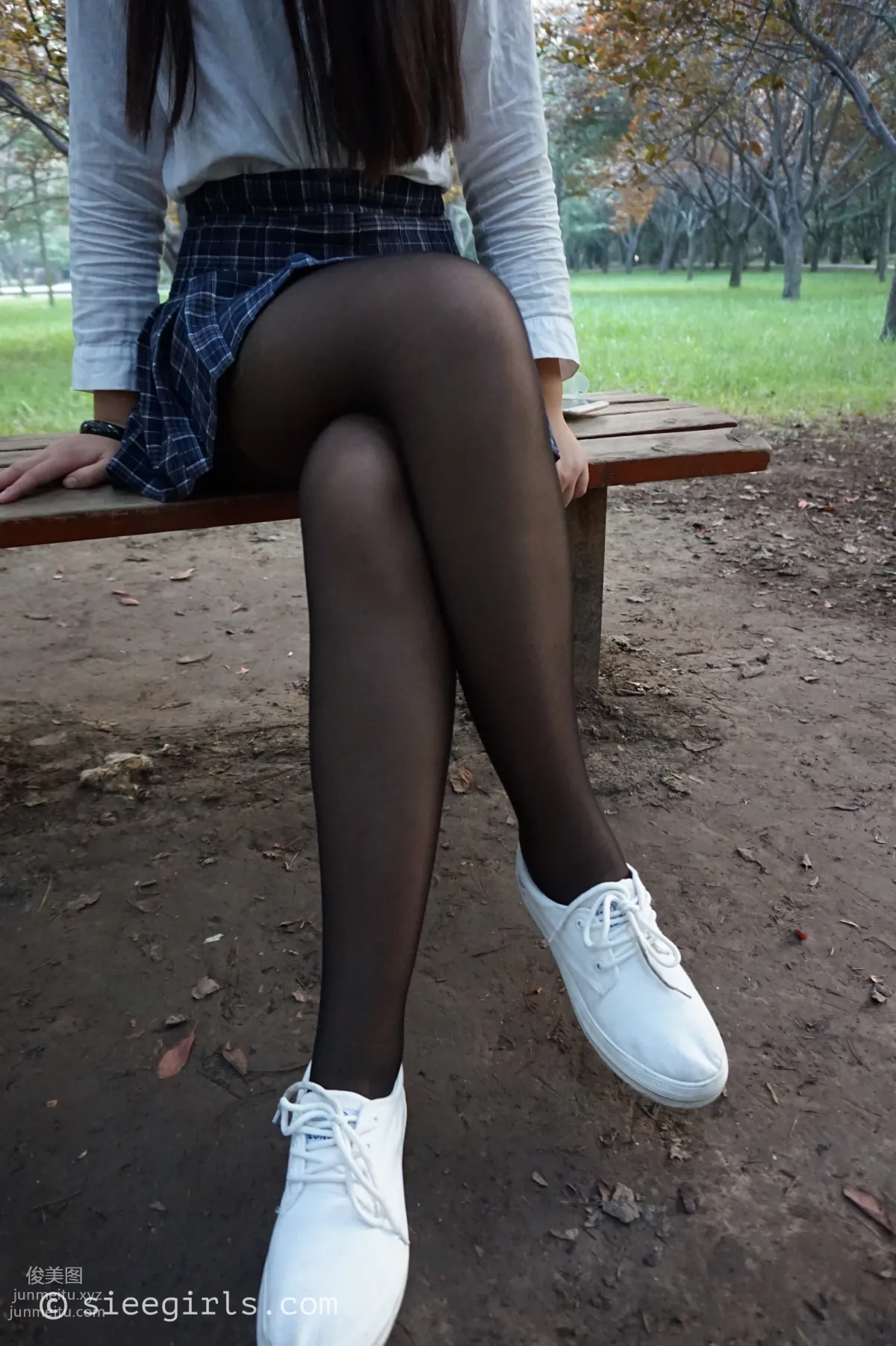 Xi Xi: SIEE No. 001 photo 75