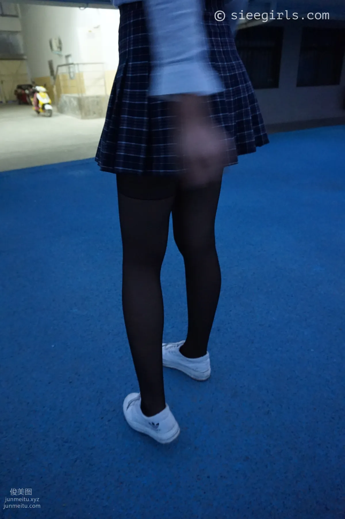 Xi Xi: SIEE No. 007 photo 91