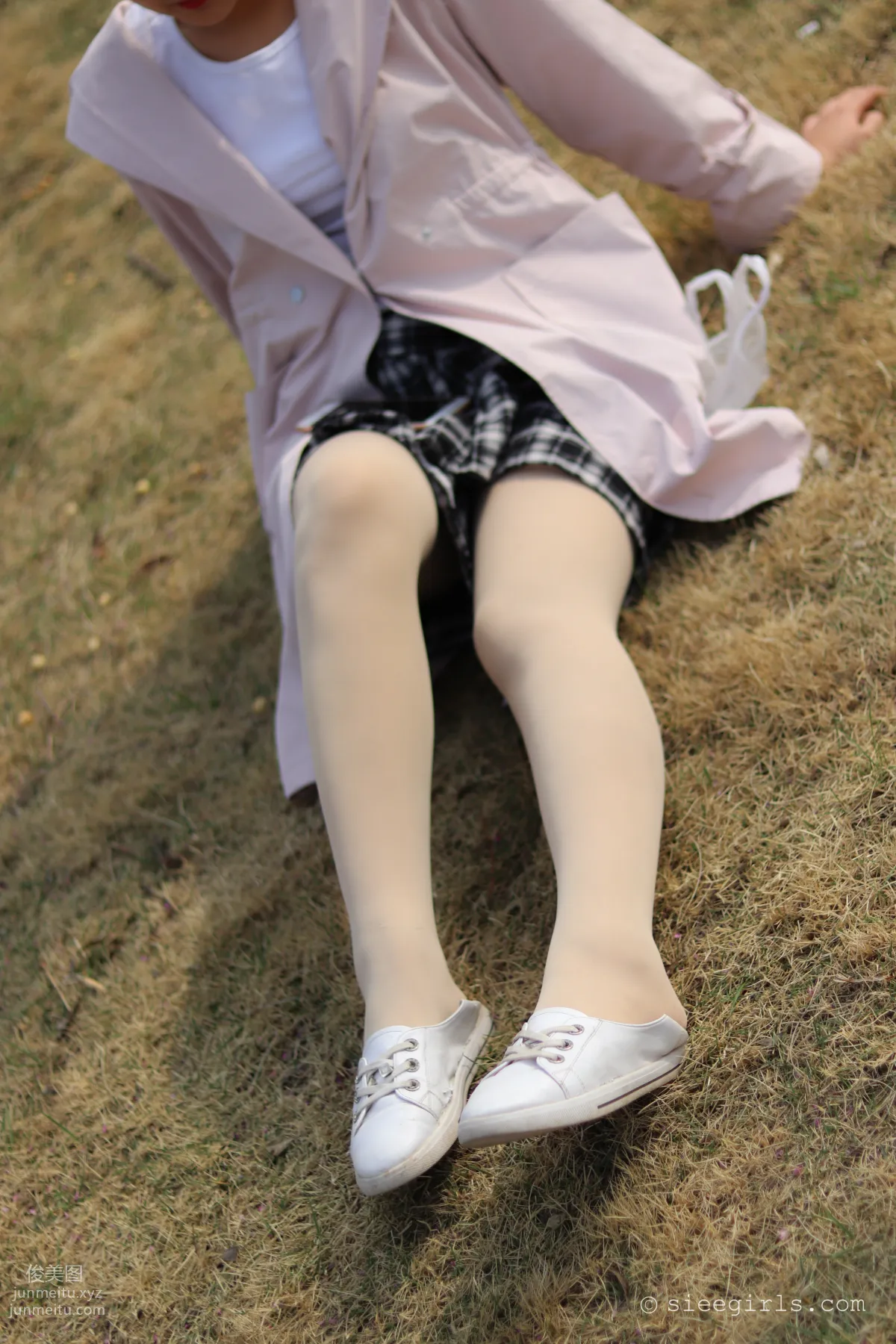 Xi Xi: SIEE No. 062 photo 5