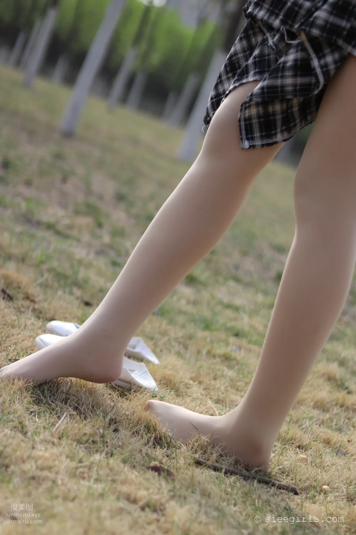 Xi Xi: SIEE No. 062 photo 41