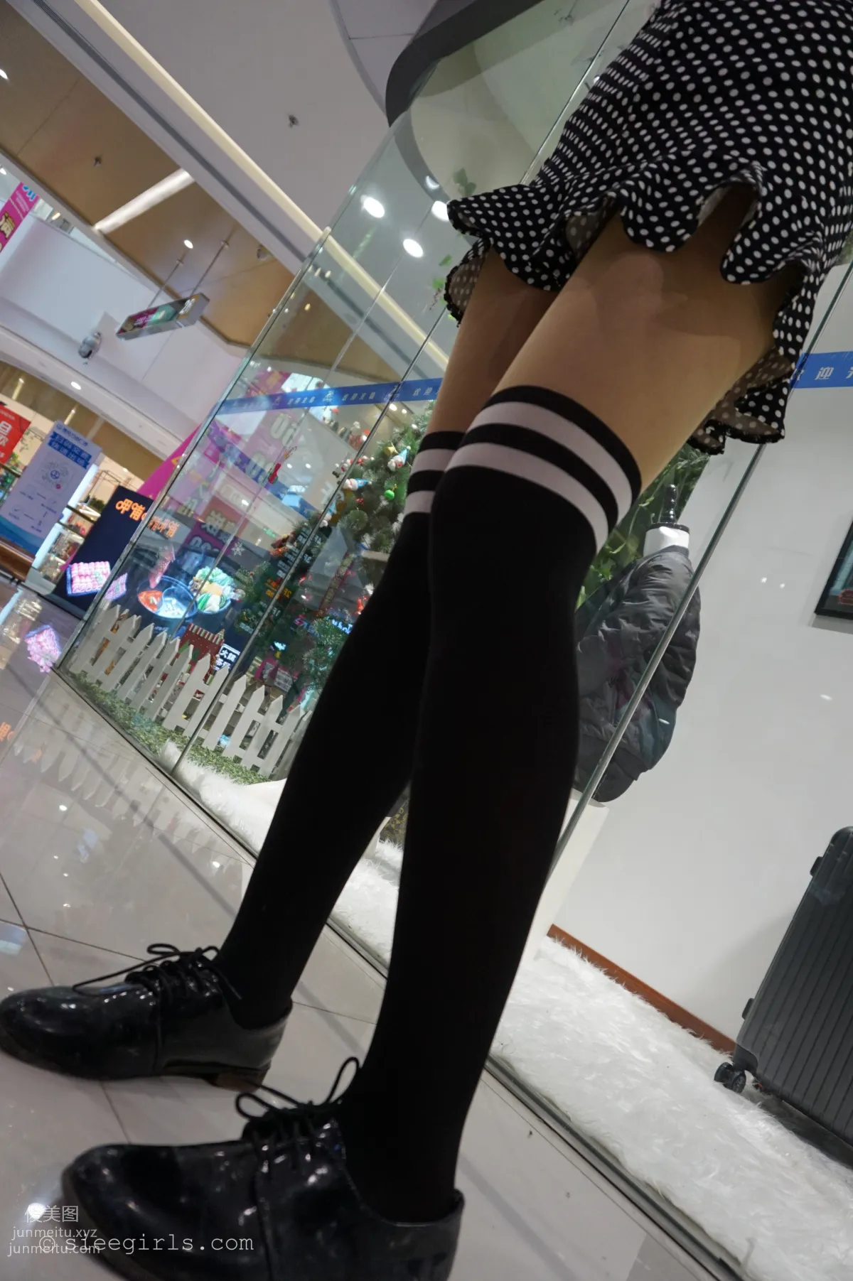 Xi Xi: SIEE No. 027 photo 22