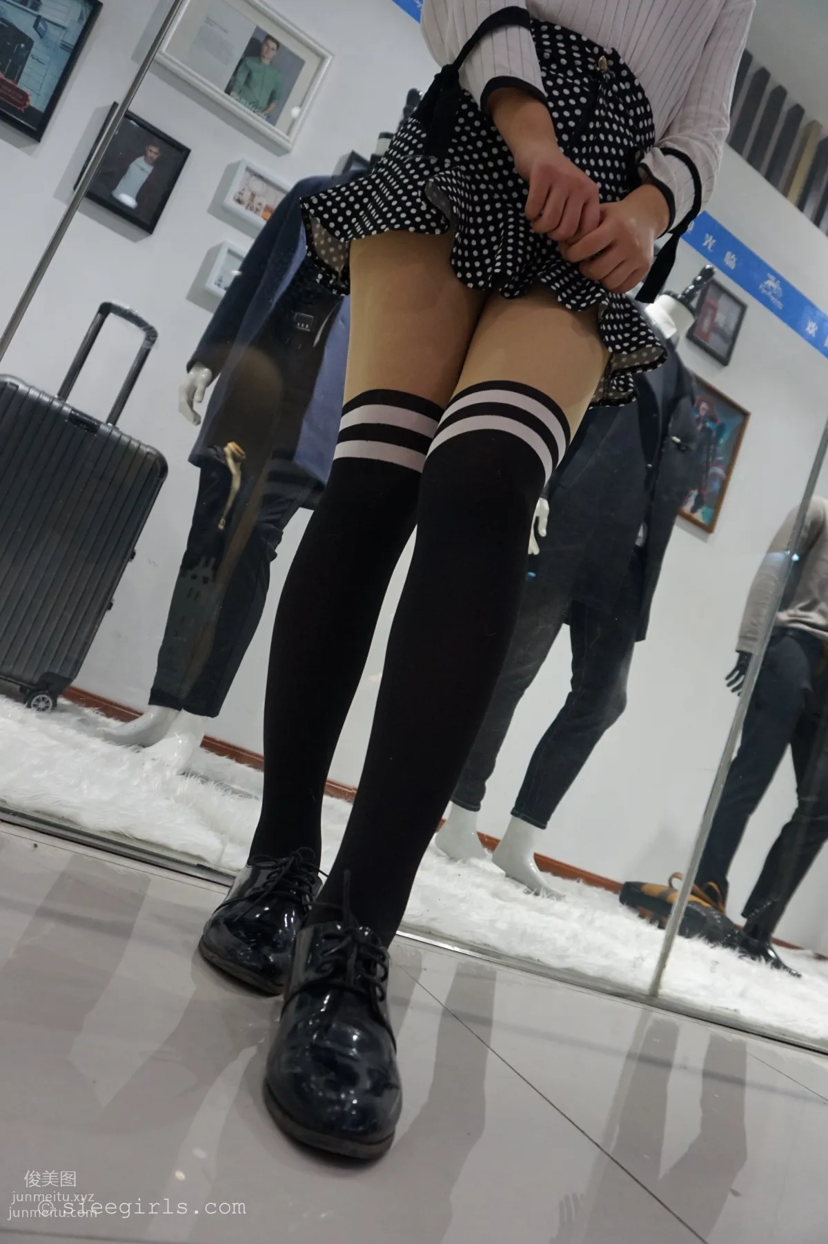 Xi Xi: SIEE No. 027 photo 29